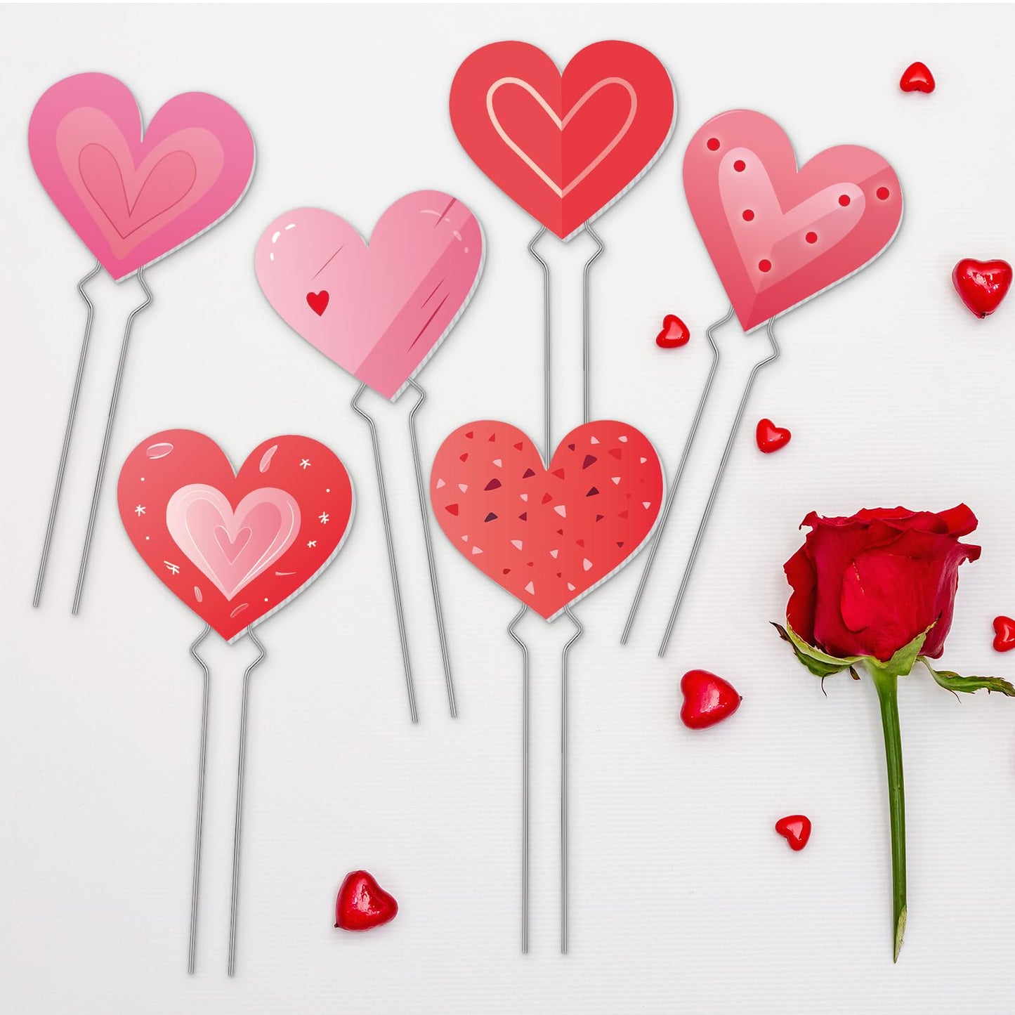 Briwooody 6 Pcs Valentine's Day Heart Planter Stake Hollow Heart Garden Metal Stake Sign Corrugated Plastic Valentine's Day Outdoor Decor for Indoor Outdoor Patio Plant Pot, Flower Bed(Classic Style)