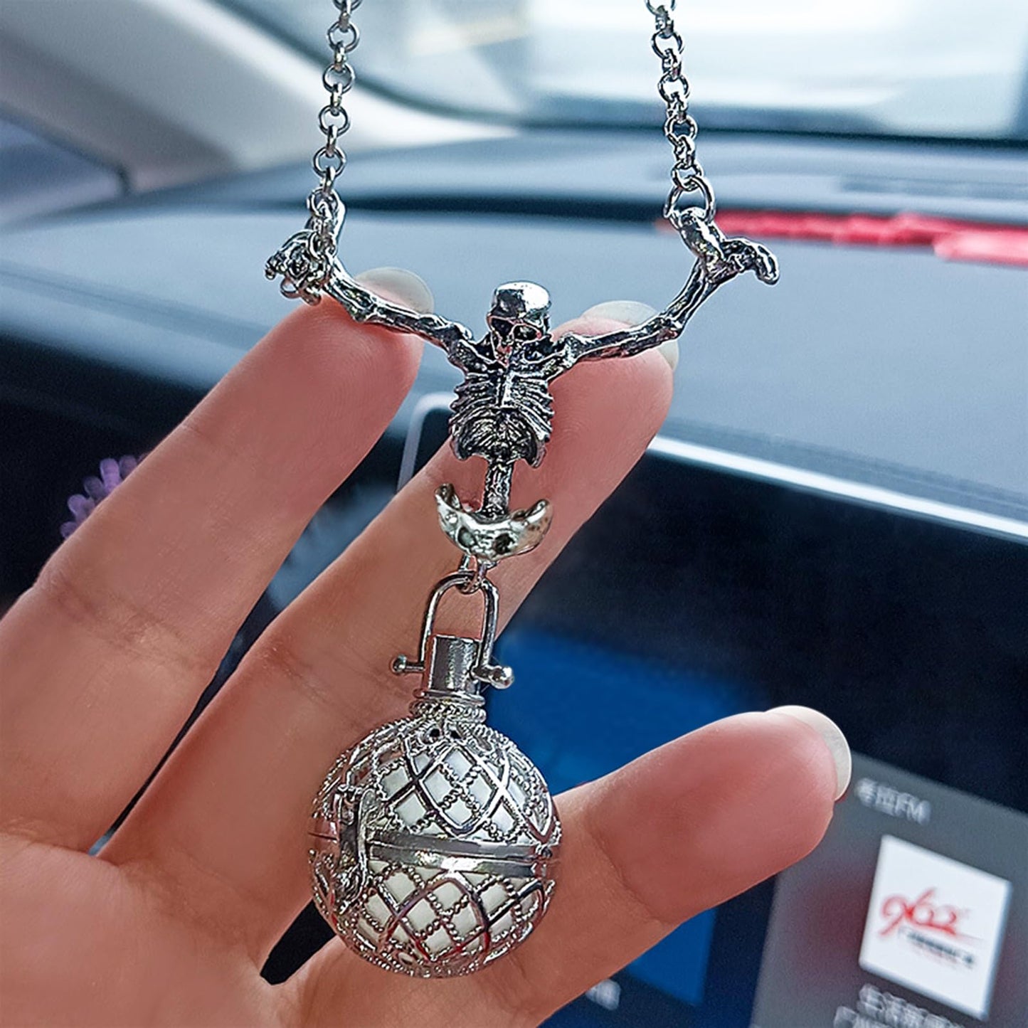 TECHPLUS Skeleton Car Rear View Mirror Hanging Charm - Aromatherapy Pendant Car Accessories,Skull Ornament Essential Oil Diffuser, for Halloween&Daily Use