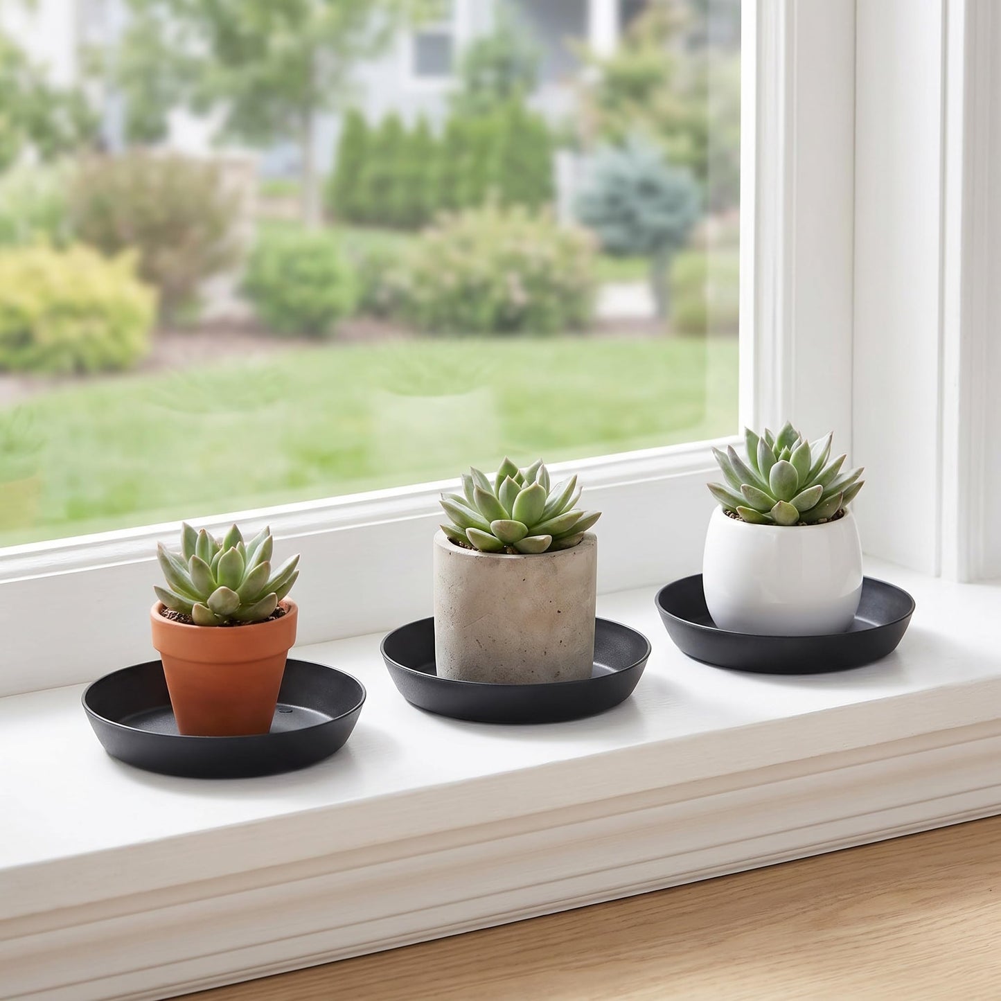 30 Pack Plant Saucers, 4.3 Inch Plastic Flowerpot Drip Trays for Indoor Gardening, Round Water Catcher Tray for Small Succulent Pots & Seed Starter, Black