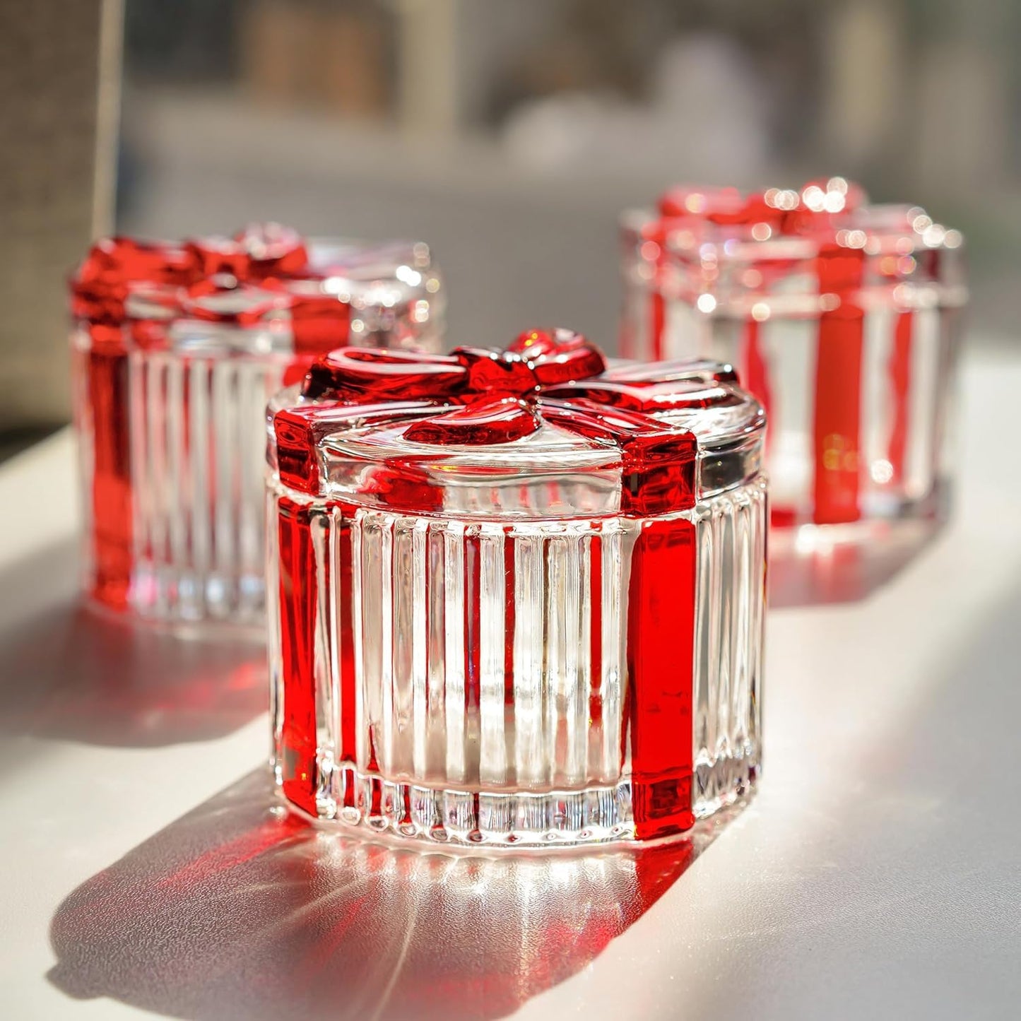 kanpura 2 Pcs Peppermint Candy Christmas Dishes Crystal Candy Jar with Lid Small Xmas Round Sugar Bowl for Xmas Party Supply(2.6 x 3.2 Inch)