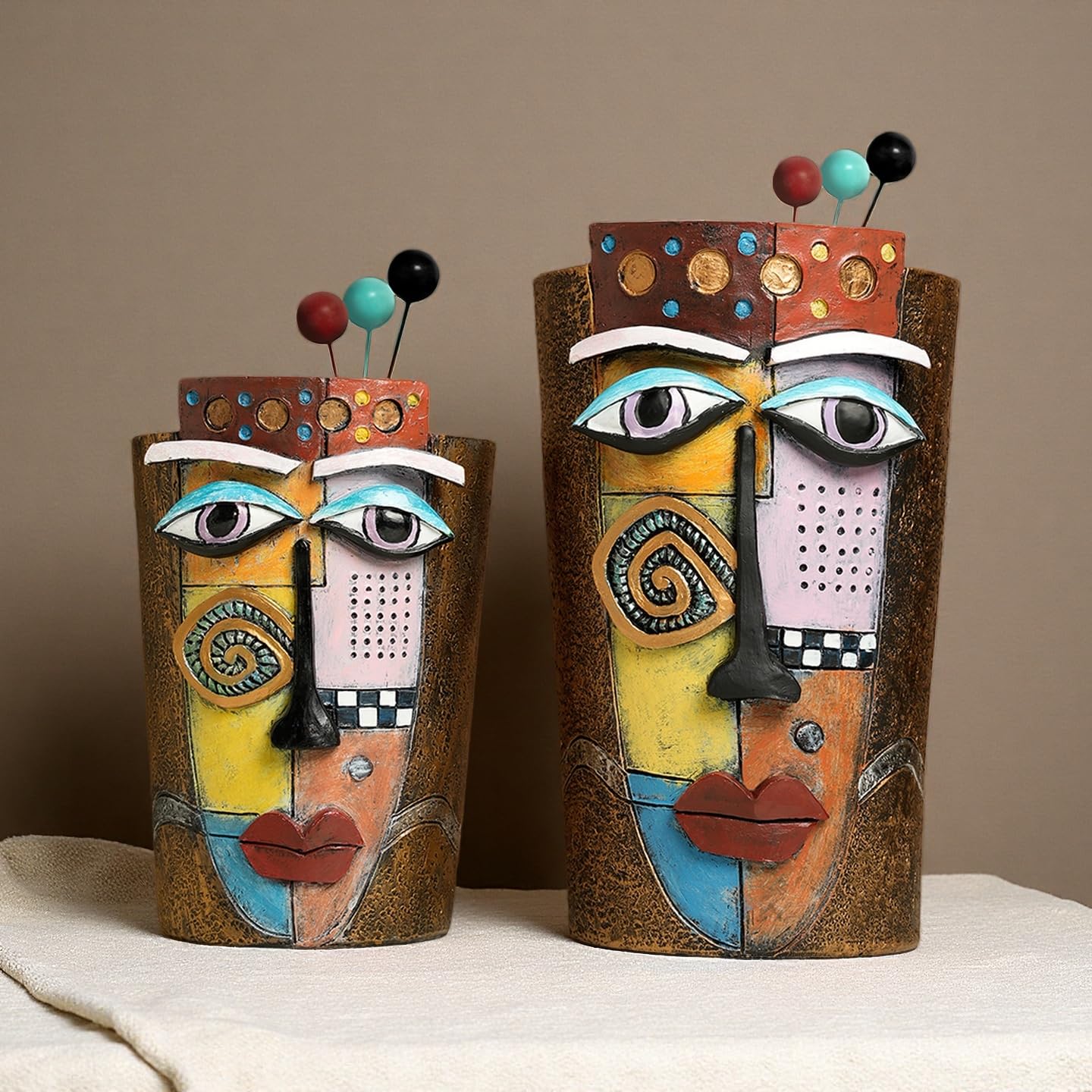 Yhupl Picasso Abstract Face Flower Pot,Plant Pot with Facial Expressions,Handmade Resin Plant Pot with Drainage Holes,for Indoor and Outdoor Botanical Home décor (Brown Small)