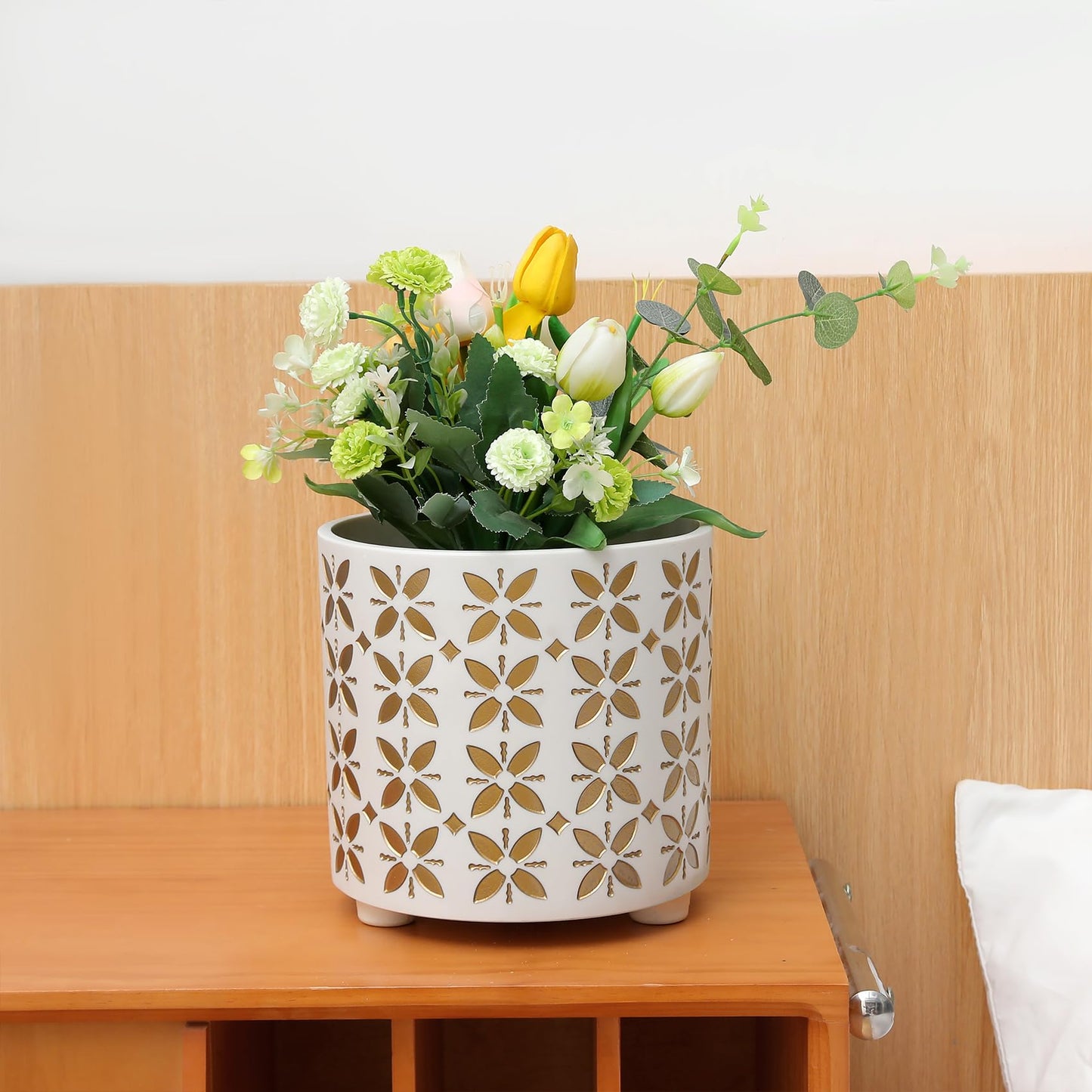 nacltlo 8 Inch Plants Pot, Planter for Indoor Plant, Indoor & Outdoor Flowerpot with Drainage Hole - for Decoration of Home Garden & Terrace, White & Gold
