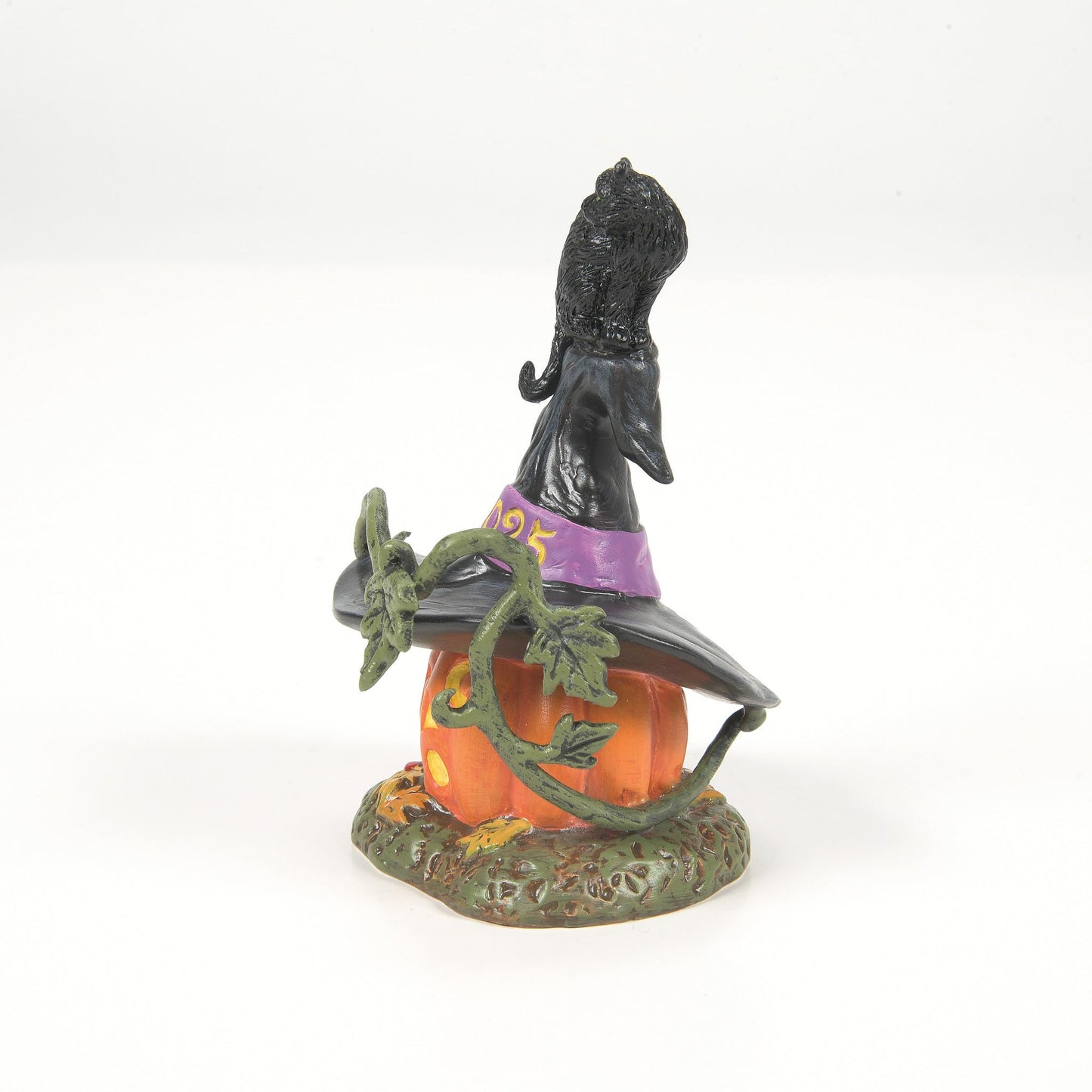 Department 56 Village Collection Accessories Halloween Feline Noir Cat on Pumpkin 2025 Dated Figurine, 4.02 Inch, Multicolor