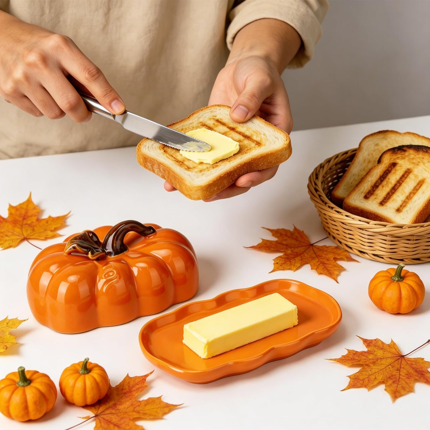 FTNESGYM Butter Dish with Lid for Countertop, Ceramic Cute Pumpkin Butter Container, Serving Tray with Cover, Decor Dinnerware for Halloween Thanksgiving Pumpkin Party (Orange)