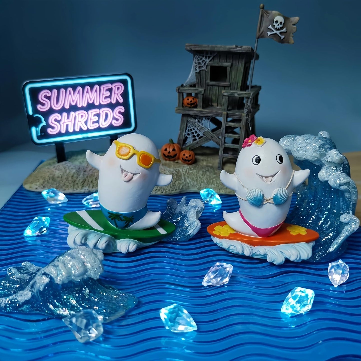 DiliComing Summerween Ghost Figurines Summer Decor - 4 Inch Set of 2 Cute Surfing Ghost Resin Statues Summer Party Tropical Beach Themed Collectible Figurines for Home Decor Halloween Decorations