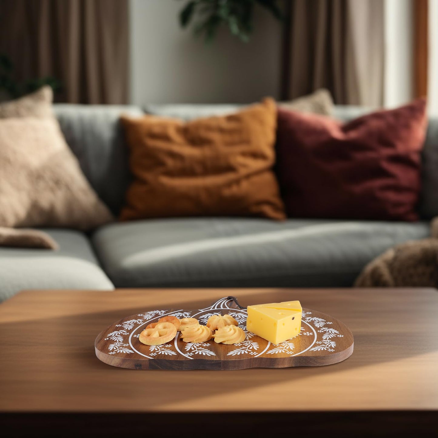 BrightRow Pumpkin Shaped Cutting Board Acacia Wood Serving Board Wooden Serving Platter Tray Cheese Fruit Bread Christmas Holiday Xmas Kitchen Decoration