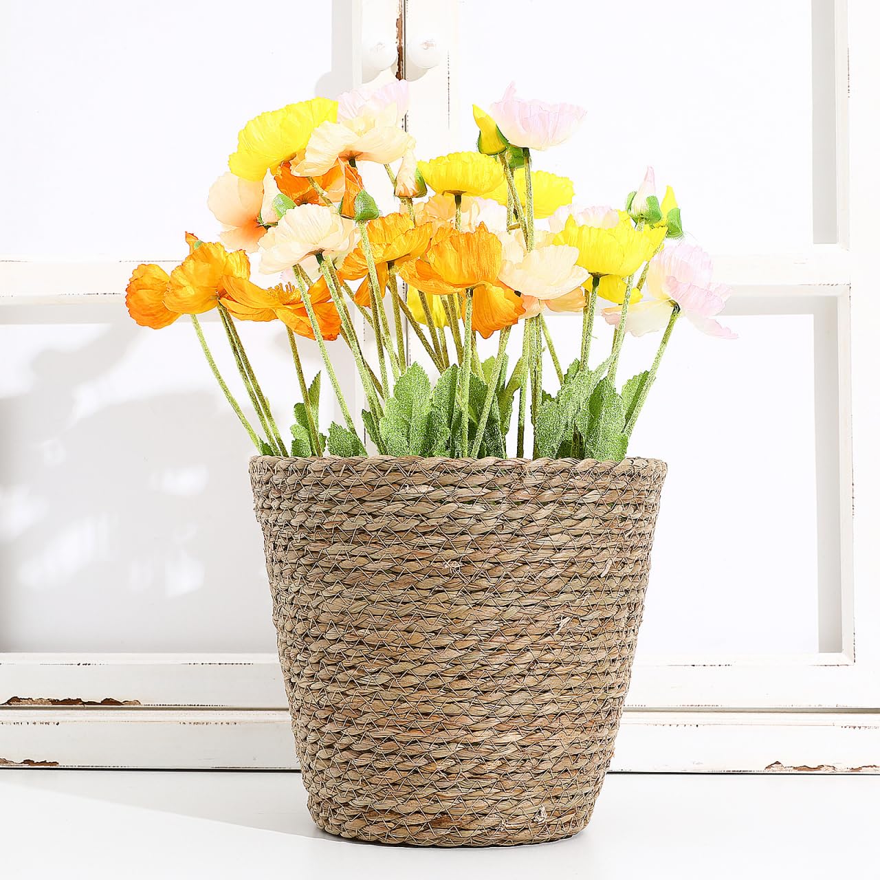KESYOO Woven Flower Basket, Hand Woven Straw Plant Pot, Indoor Decorative Flower Pot with Liner, Light Brown, 8.66 x 8.66 x 8.26 Inch