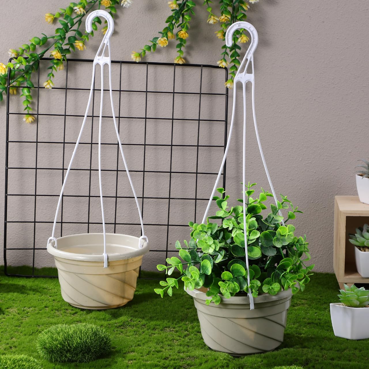 Parliky 4Pcs Plastic Hanging Planters with Drainage Holes Lightweight Window Balcony Garden Pots for Indoor Outdoor Plant Display