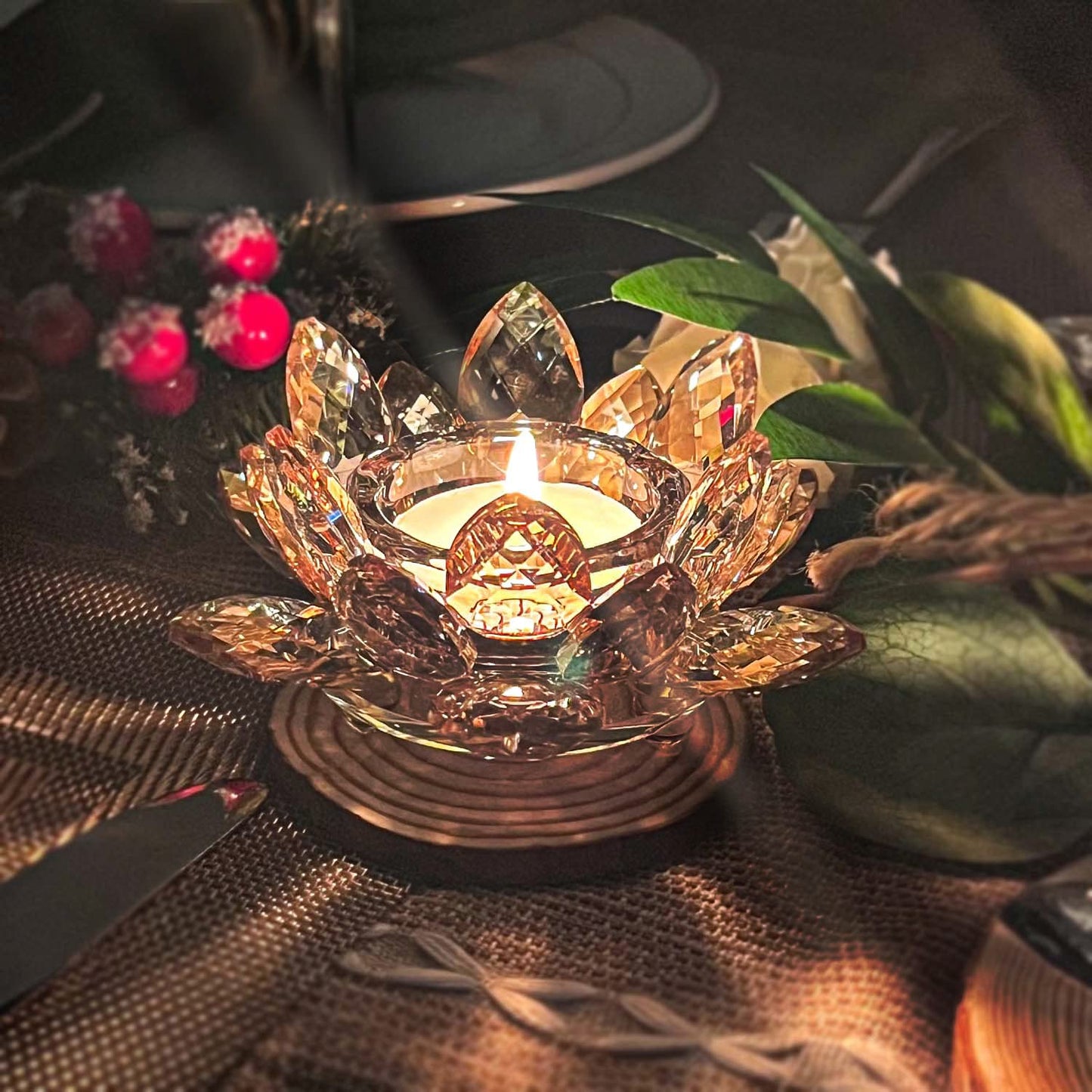Kolnlala Crystal Lotus Flower Tealight Candle Holders/Glass Tea Light Candlestick Decor Decoration for Christmas Home Wedding Party(1, Gold 2pcs)