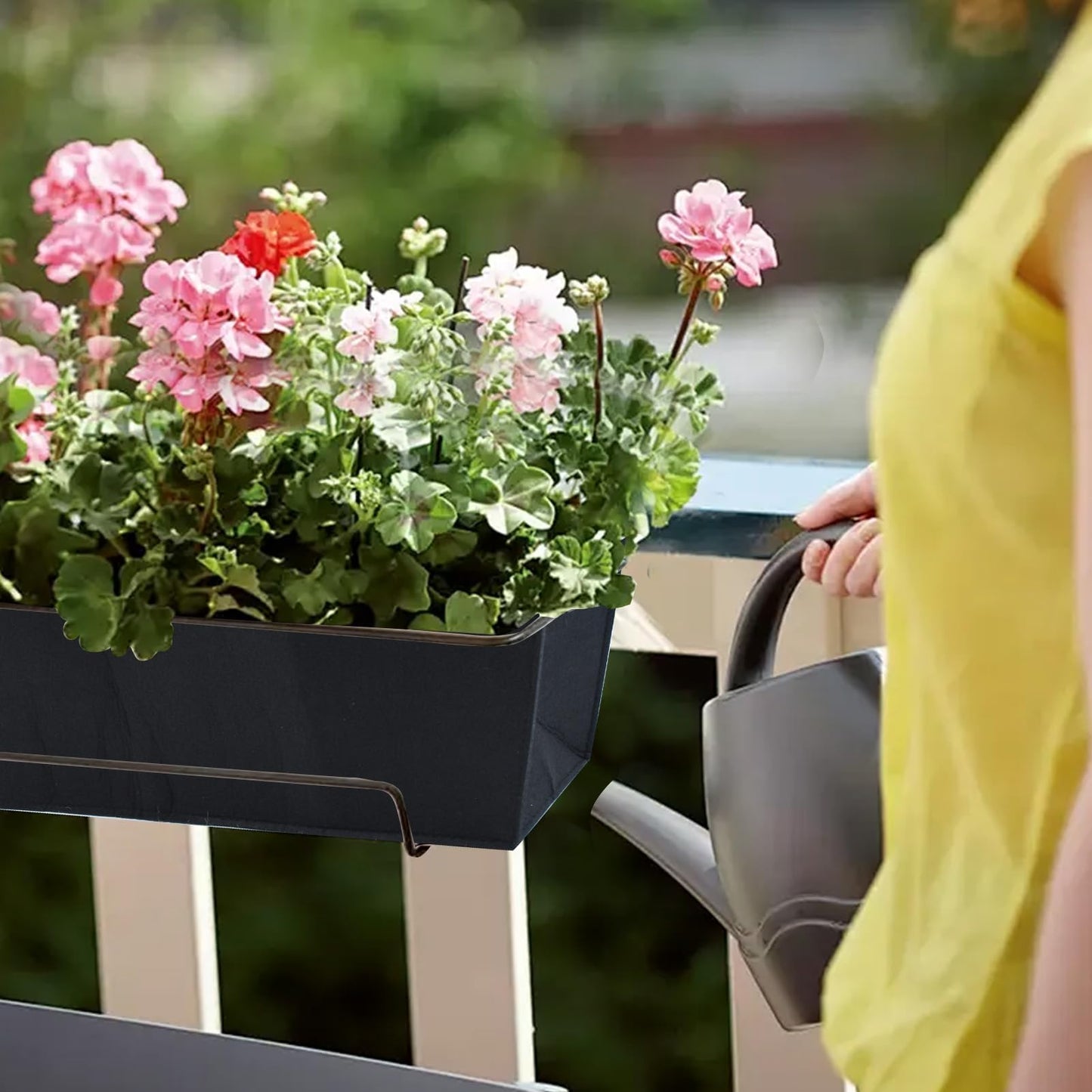 4PCS 30Inch Rectangle Window Box Liner Felt Planter Basket Liner Insert Black Plant Container Liners Non Woven Fabric Liner for Garden Fence Wall Railing Hanging Flower Pot - Avoid Bird Nesting