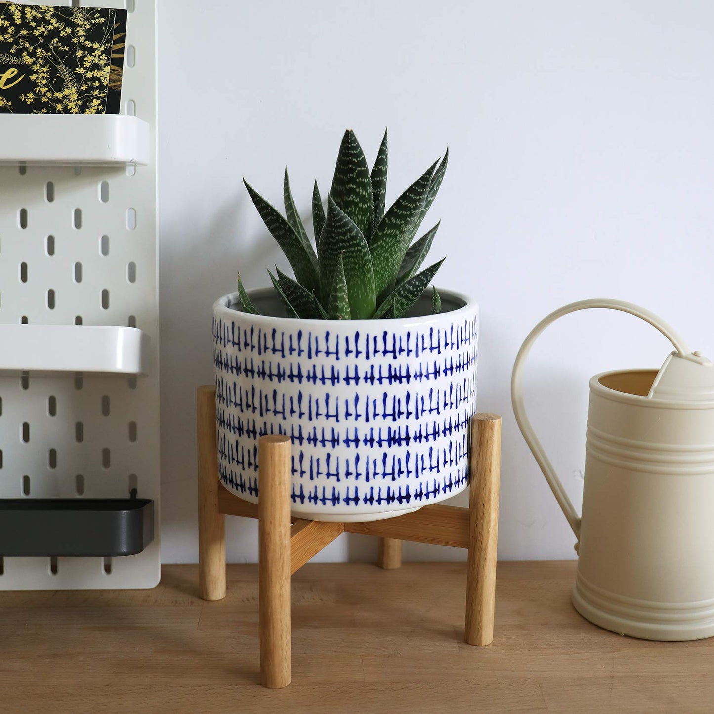 LA JOLIE MUSE Blue Planter with Stand - 7.3 Inch Retro Round Decorative Flower Pot Indoor with Wood Planter Holder, Blue and White, Home Decor Gift