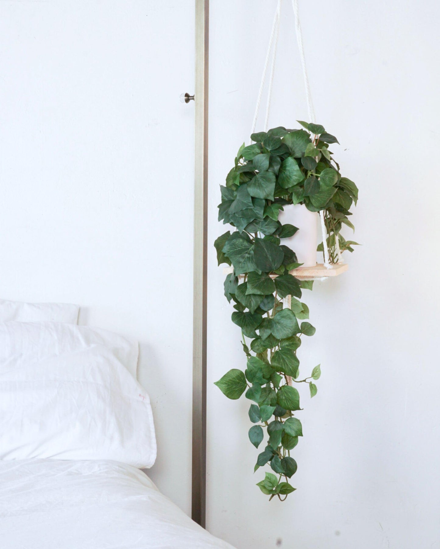 Retrograde 32" Realistic Fake Pothos Ivy Plant Silk Artificial Plant for Aesthetic Home Decor Indoor (Dark Green)