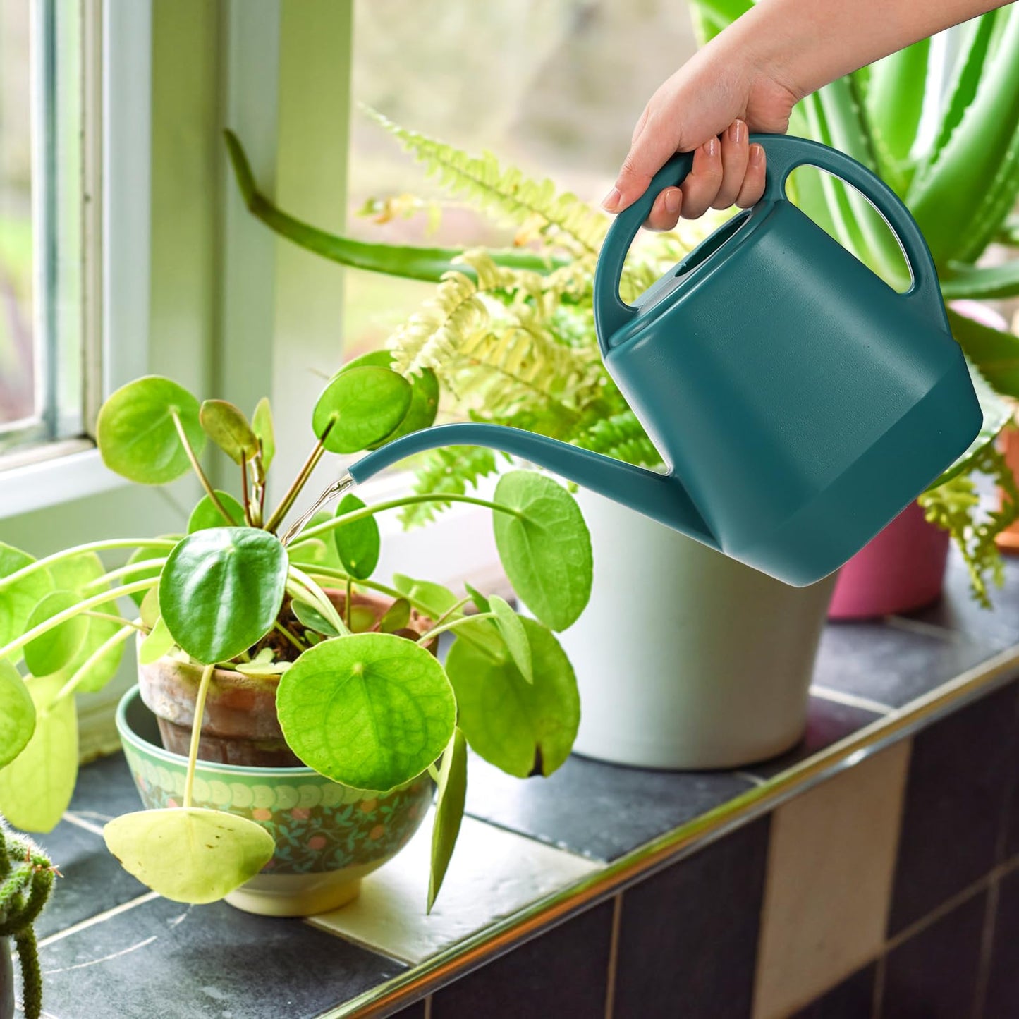 Fasmov Watering Can, 1/2 Gallon Plastic Watering Cans with Comfortable Handle, Small Garden Watering Cans Long Spout for Indoor Outdoor Watering Plants, Green