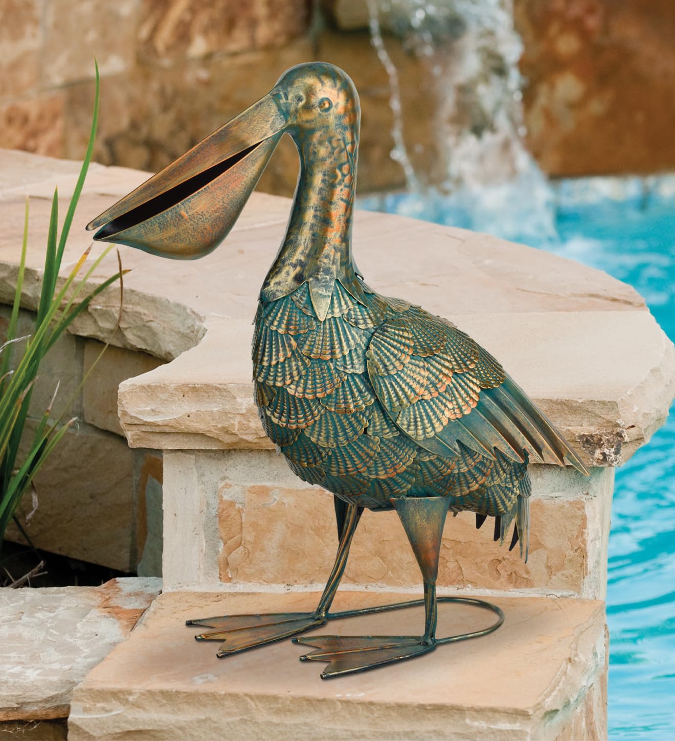 Regal Art & Gift Metal Garden Décor - Decorative Handcrafted Yard Art, Statue & Garden Sculpture for Lawn, Patio & Outdoor/Indoor Display - Green Bronze Pelican