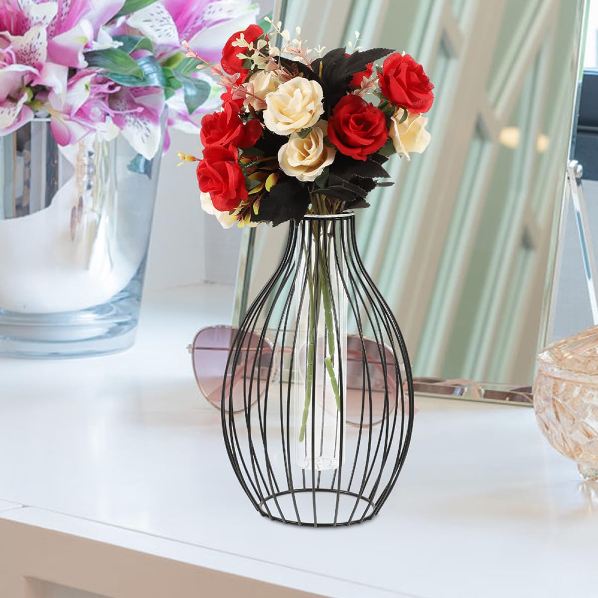 Veemoon Geometric Glass Tube Vase with Black Iron Art Frame, Small Hydroponic Plant Holder for Home Décor, Propagation Tubes Terrarium Display