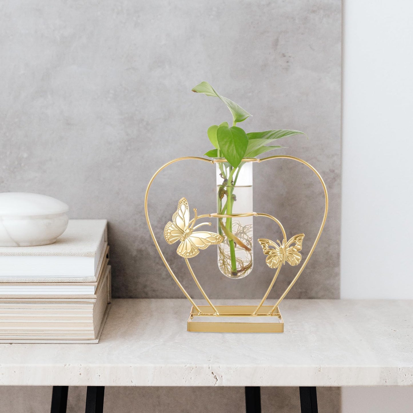 HOMSFOU Metal Framed Hydroponic Flower Vase Butterfly Pattern, Heart-Shaped Glass Plant Terrarium, Creative Home Décor for Living Room and Wedding Centerpieces