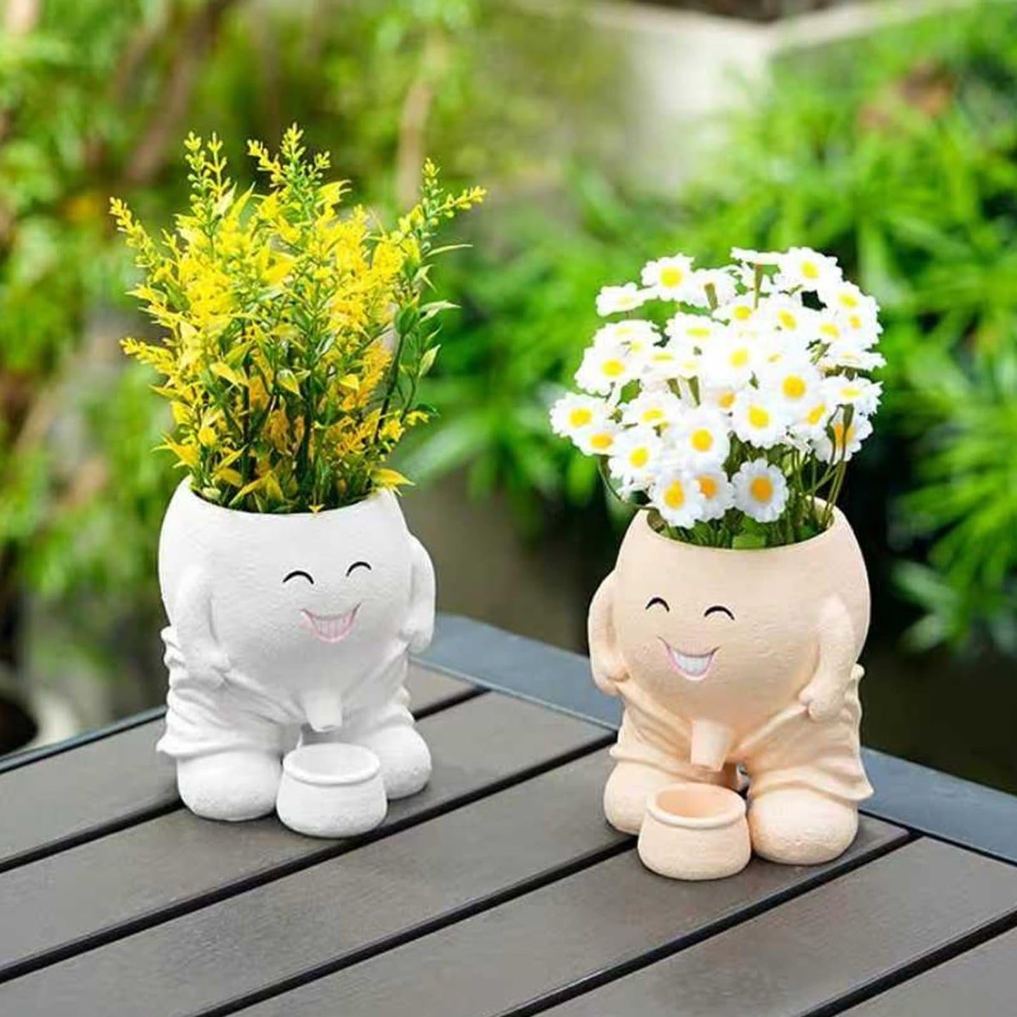 EMINGSKY Smiling Face Head Planter, Cute Resin Face Flower Pot with Drainage Hole, Unique Succulent Cactus Planter, Quirky Indoor Outdoor Home Office Decor for Small Plants (Khaki)