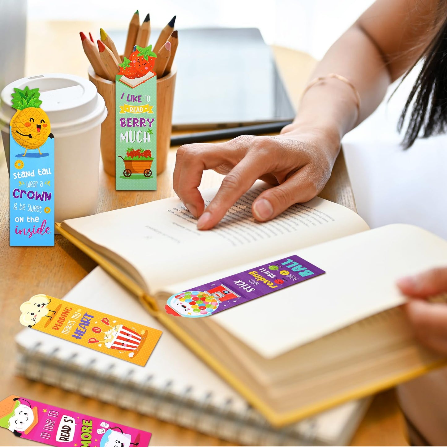 Eersida 120 Pieces Scratch and Sniff Scented Bookmarks Kids Fruit Food Theme Sayings Bookmarks Sayings Assorted Cute Scented Gifts for Students Teens Food Lovers, 10 Styles