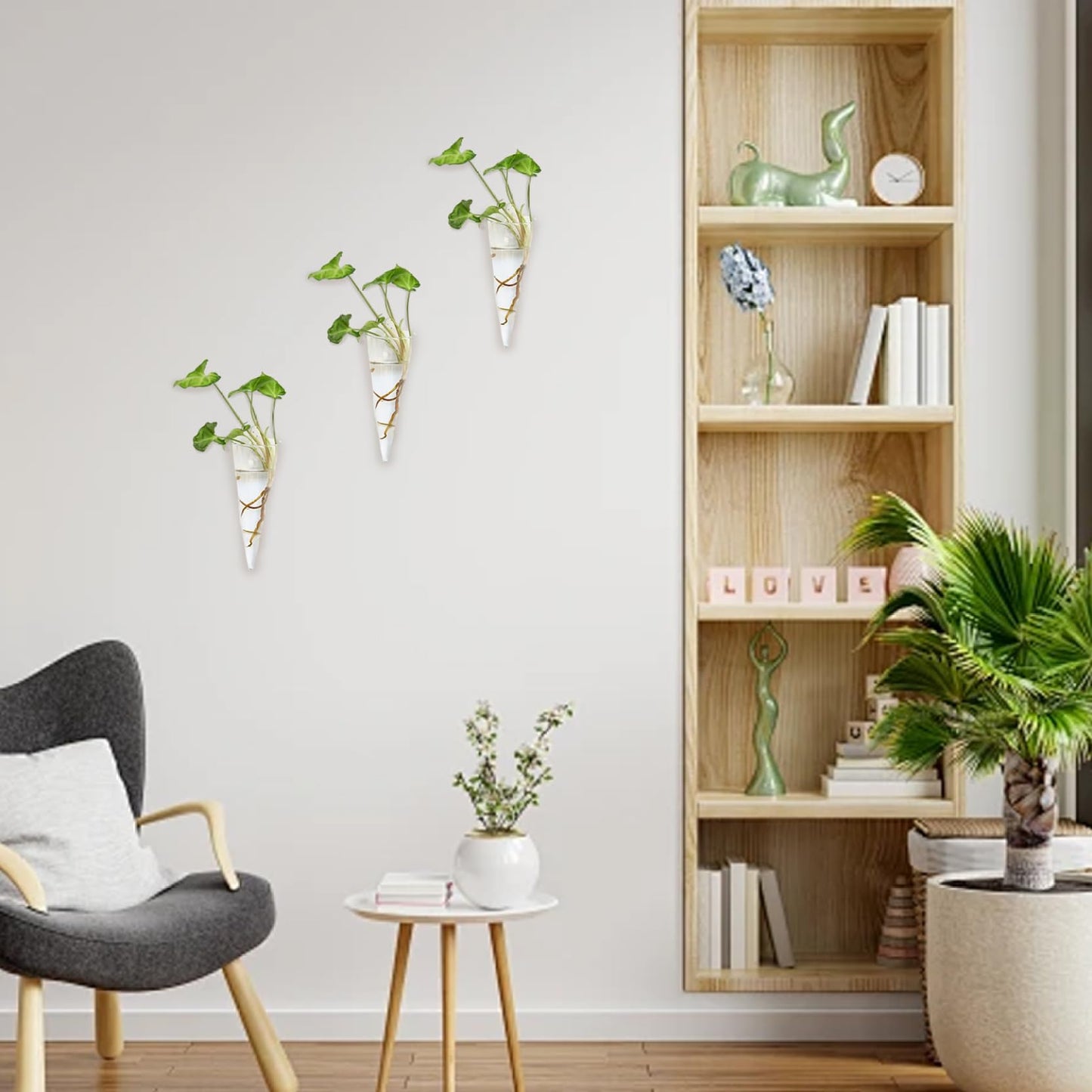 QCdeSoulBLV 4Pcs Wall Vase, Cone Shaped Hanging Glass Wall Planter 6x2in Plant Terrarium for Hydroponics Plants Bathroom Home Office Living Room Decor