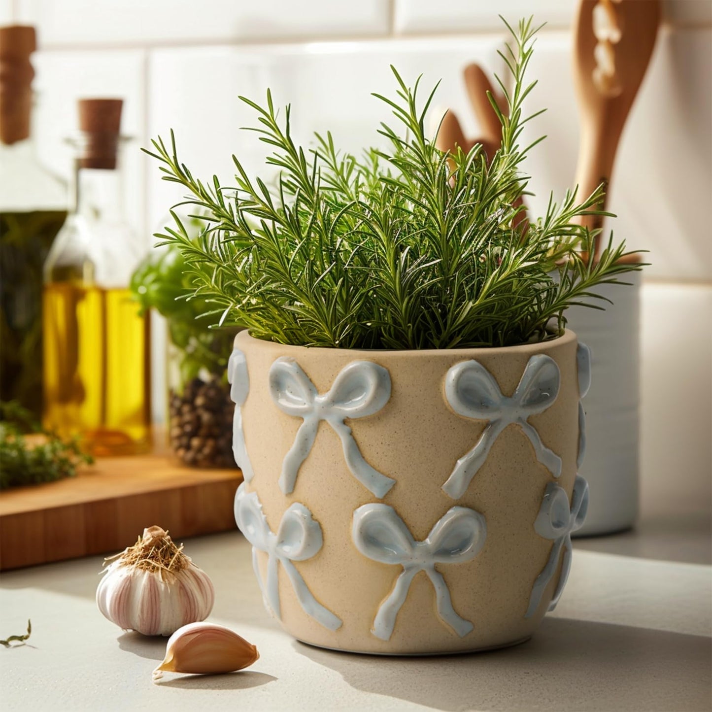 Yokiiimakiii Ceramic Flower Pots for Indoor and Outdoor Plants, Succulent Orchid Round Clay and Terracotta Planter for Garden Home Modern Decoration 5.3 Inch (Blue Bow, Without Saucers)