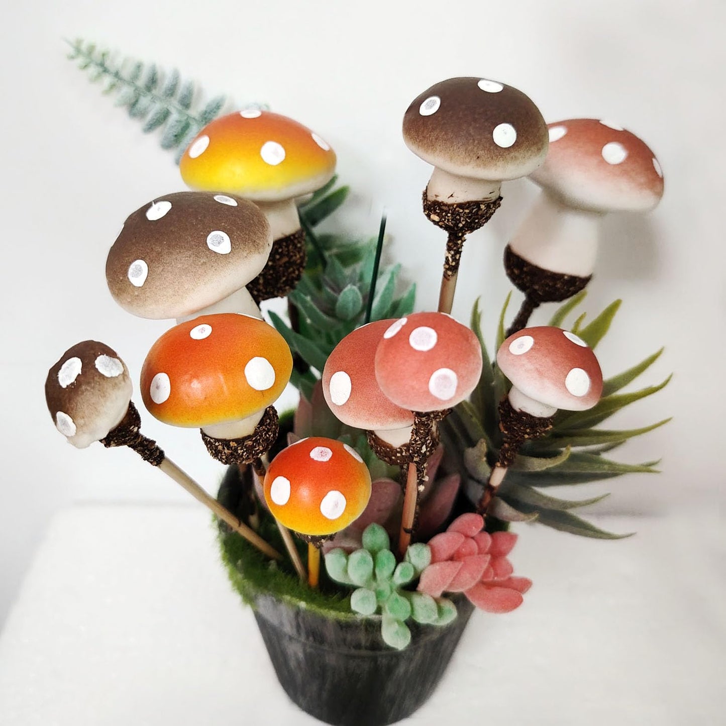QuarenDen 37 Pcs Fairy Wild Garden Supplies, Miniature Mushrooms Statues with Fake Moss for Fairy Outdoor Garden Micro Landscape Terrarium Plant Pots Bonsai Decor