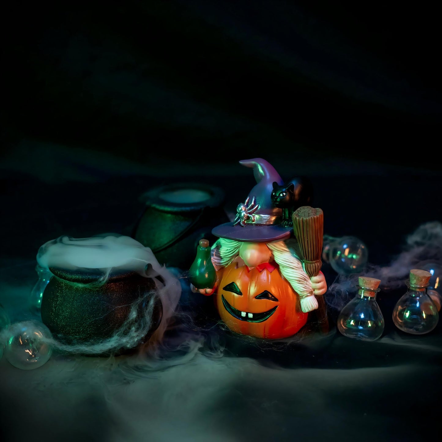WZAPPKEW 3PCS Halloween Gnomes Figurines Decor Pumpkin Themed Handmade Resin Gnome Halloween Decor Vampire Wizard Witch Gnomes Gifts for Women Home Decor Statue for Tier Tray (Pumpkin)