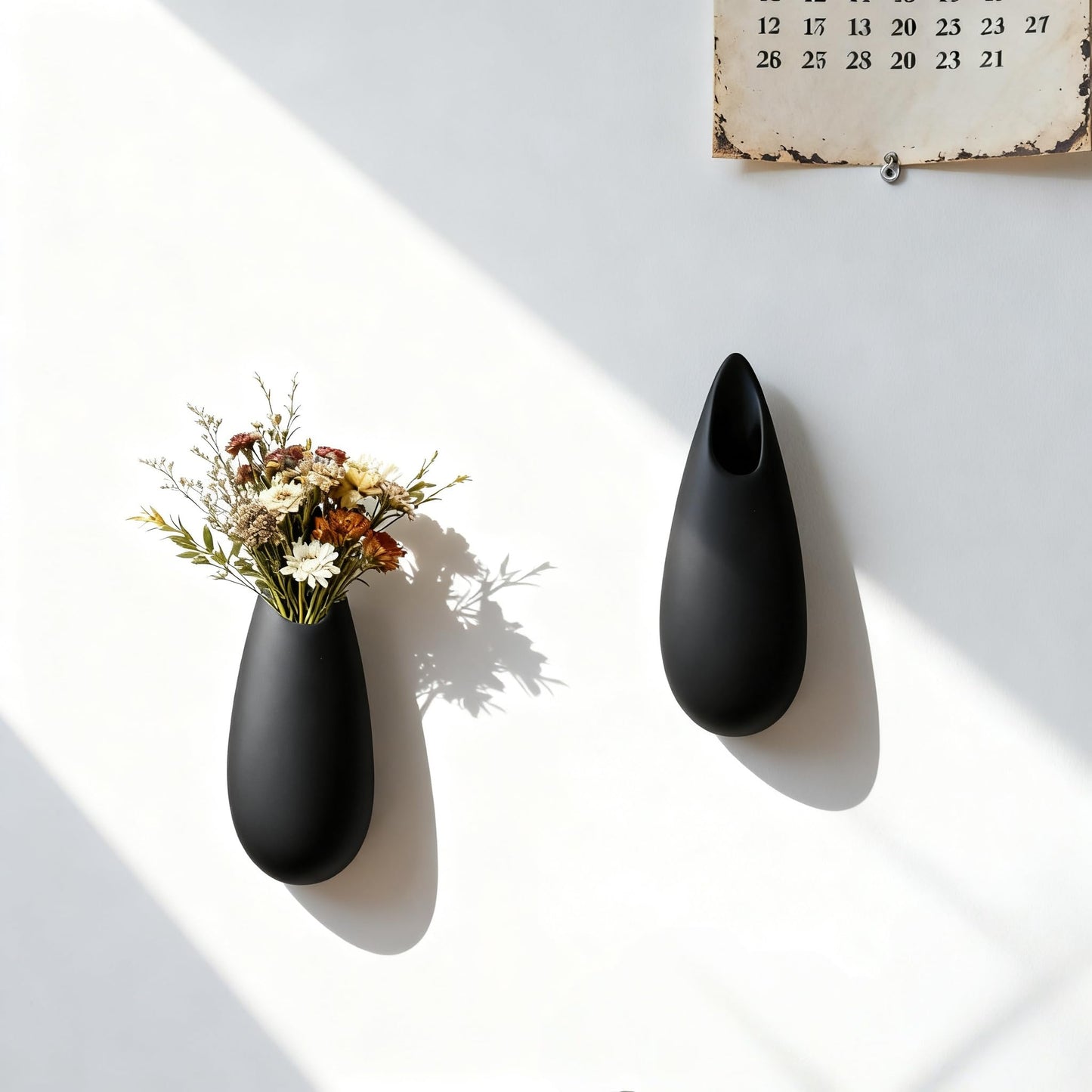 DOCFLVAS Sculptural Wall Ceramic Vase — 2 Pack Black Hanging Sconce Vase | Turn Flowers into Art — Decorative Ceramic Wall Sconce for Single Stem Displays