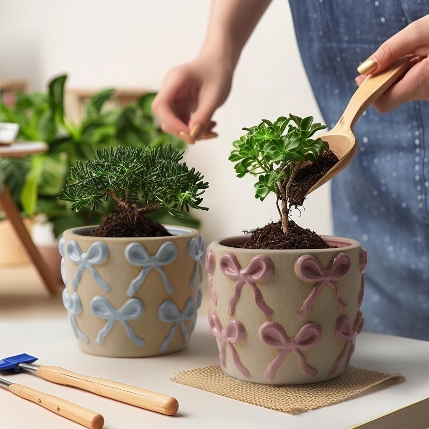 Yokiiimakiii Ceramic Flower Pots for Indoor and Outdoor Plants, Succulent Orchid Round Clay and Terracotta Planter for Garden Home Modern Decoration 5.3 Inch (Pink Bow, Without Saucers)