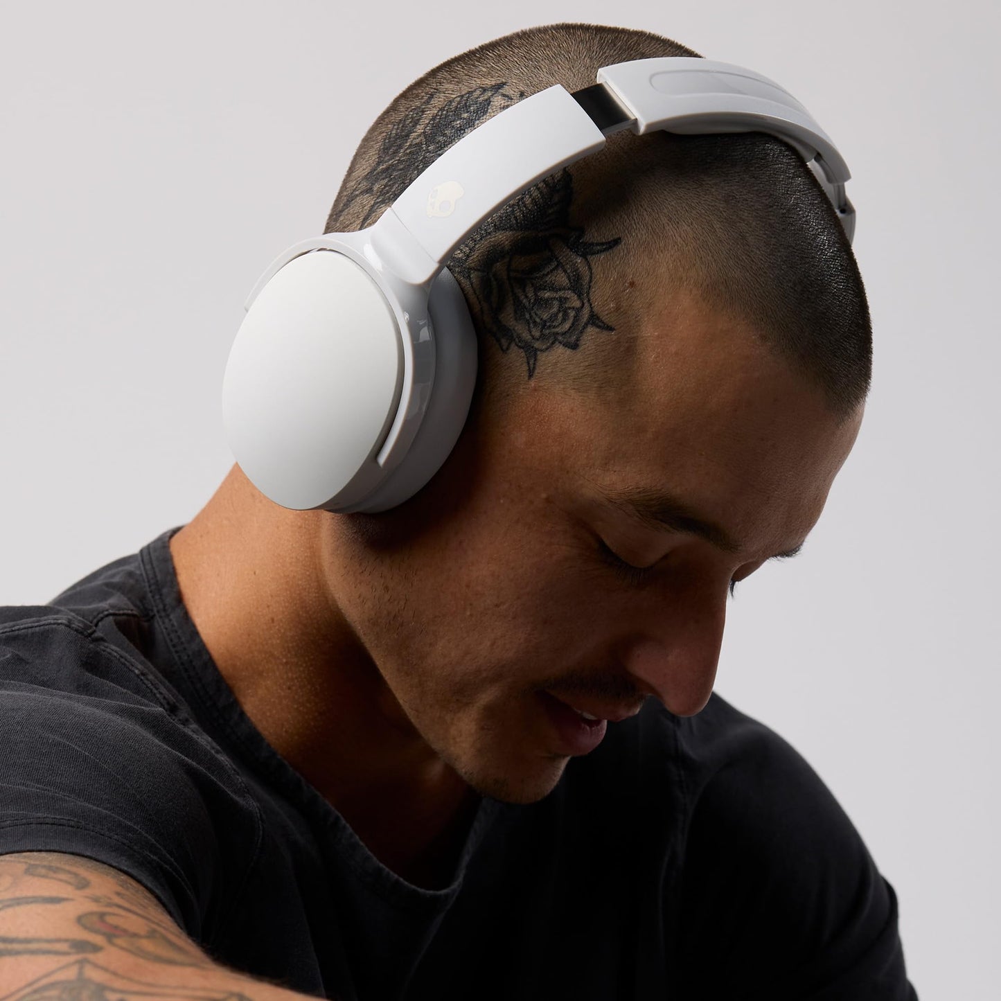 Skullcandy Hesh Evo Wireless Over-Ear Bluetooth Headphones with Extra USB-C Charging Cable, Noise Isolating, 36 Hours Battery, Foldable Lightweight Design, Microphone for iPhone Android - Bone