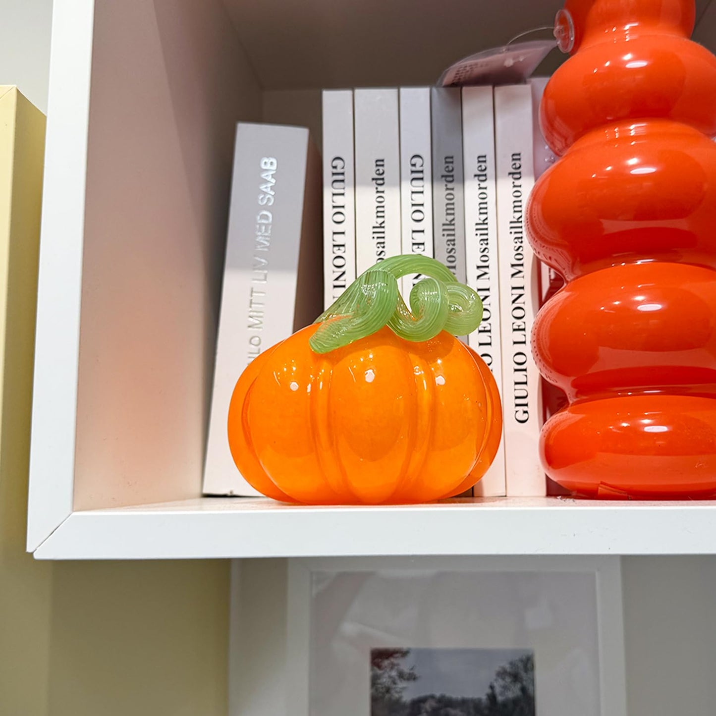 ORRFIDDY 4.7" Hand-Blown Glass Pumpkin Halloween Decor Fall Home Figurines Collectible Harvest Thanksgiving Wedding & Autumn Mantel Decorations Paperweight Tabletop Ornaments(Orange)