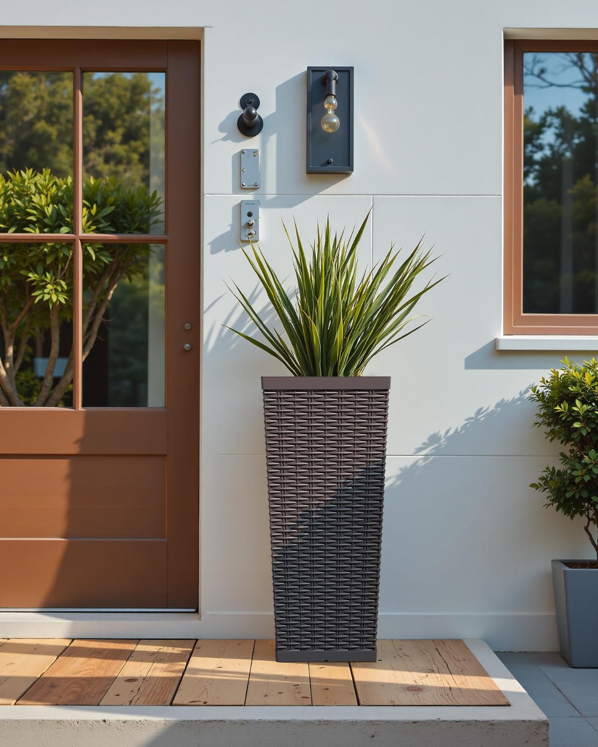 Greesum 23 Inch Tall Plastic Planters (Set of 2), Large Outdoor Flower Pots with Detachable Inner Pot & Drainage Holes for Plants, Trees, Patio, and Garden, Brown