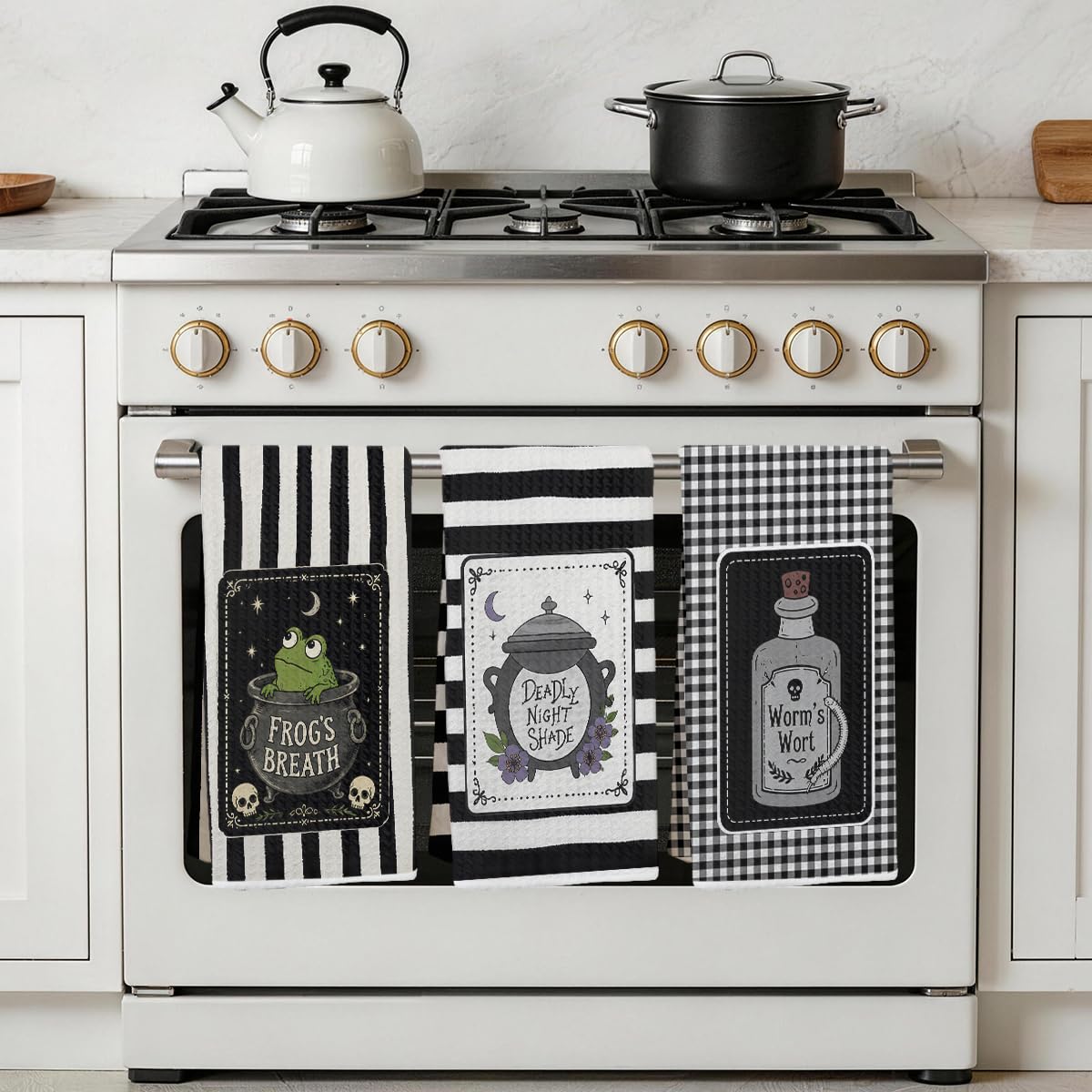 3 Pcs Frog Witchy Gifts Kitchen Towels, Funny Witch Decor Hand Tea Towels for Kitchen Bathroom Home Halloween Decor, Waffle Weave Absorbent Dish Towel, Witchy Lover Gifts for Women Friend 14x24 Inches