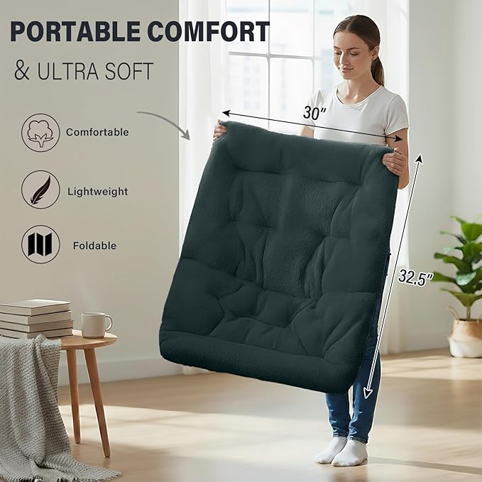 Tiita Comfy Folded Chair, Soft Faux Fur Oversized Folding Accent Chair