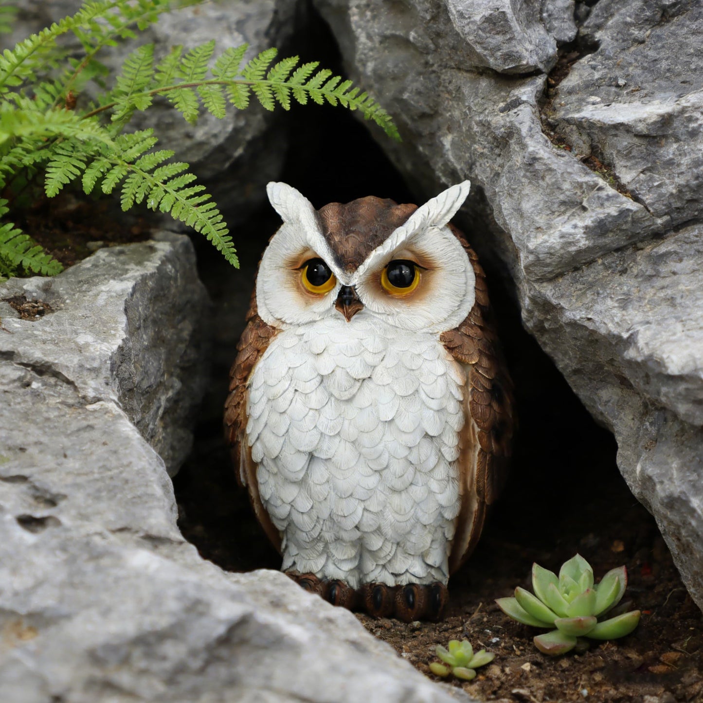 Tolatr Owl Statue Garden Decor, Resin Waterproof Halloween Indoor Outdoor Lawn Yard Patio Office Living Room Decoration Gifts for Mom Women (8.3 Inch)