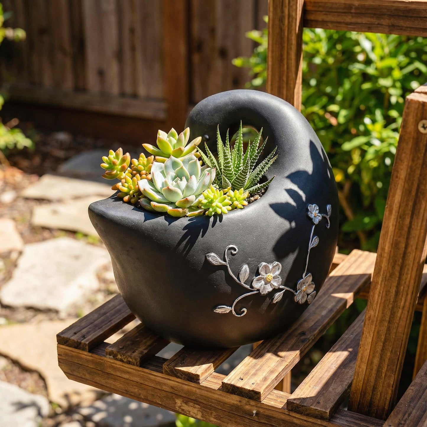 Euiroet Swan Flower Pot - Unique Resin Sculpture, Enchanting Decorative Garden Planter, Elegant Swan Vase for Succulents & Air Plants, Indoor/Outdoor Use, Durable & Whimsical Design (Black)