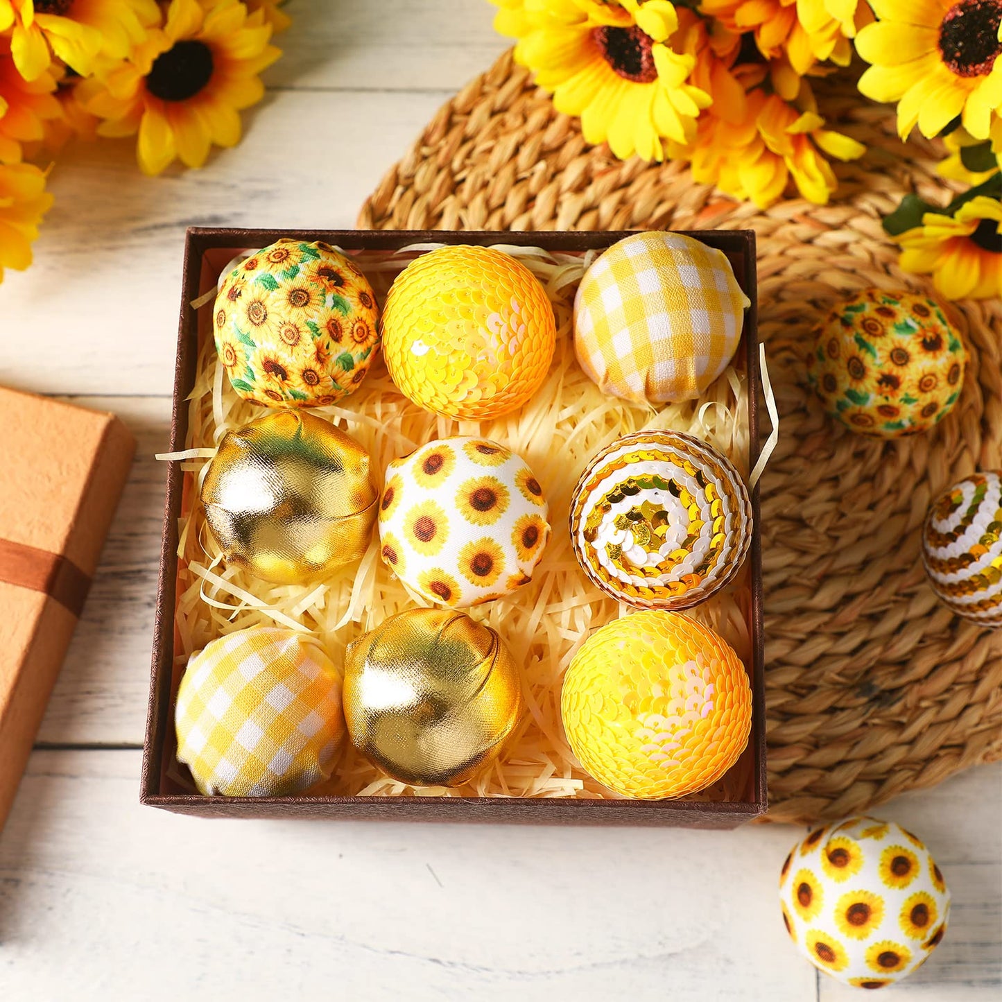 Yuxung 12 Pcs Summer Sunflower Ball Tree Ornaments Sunflower Ball Hanging Ornaments Yellow Honeycomb Balls Tree Decoration for Summer Holiday Theme Birthday Party Favor Supplies