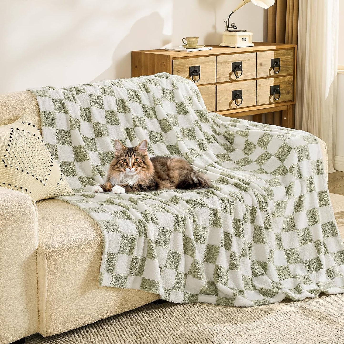 EMME Checkered Blanket Throw - 50"x60" Green Knit Blanket Soft Fluffy Patterned Throw Blankets for Couch, Sofa, Chair, Bed, Camping, Picnic, Travel