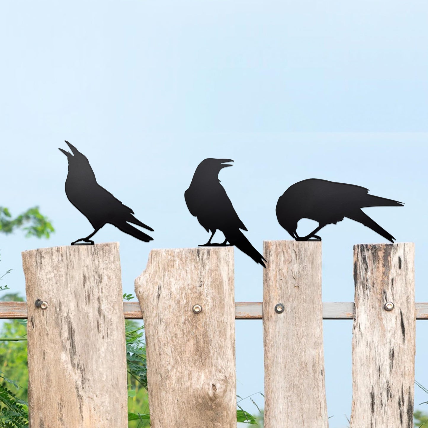 Set of 3 Metal Raven Statues - Gothic Crow Decor for Outdoor Fence Topper, Garden, and Halloween Displays | Fake Crow Ornament for Witchy Garden Decor Yard, Patio & Lawn | Unique Halloween Raven Gift