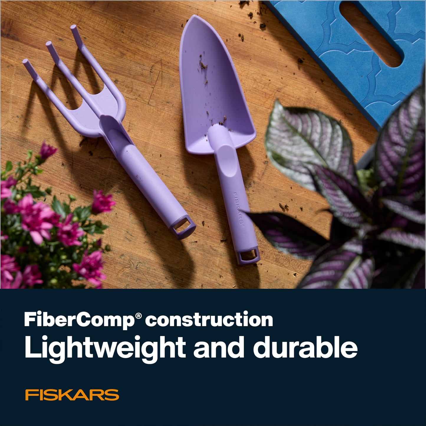 Fiskars 3-Piece Gardening Set, Explore Collection Hand Tools and Kneeler, FiberComp Trowel and Cultivator, Dual Layer Knee Pad for Digging, Weeding, and Soil Aeration, Lightweight Rustproof Design