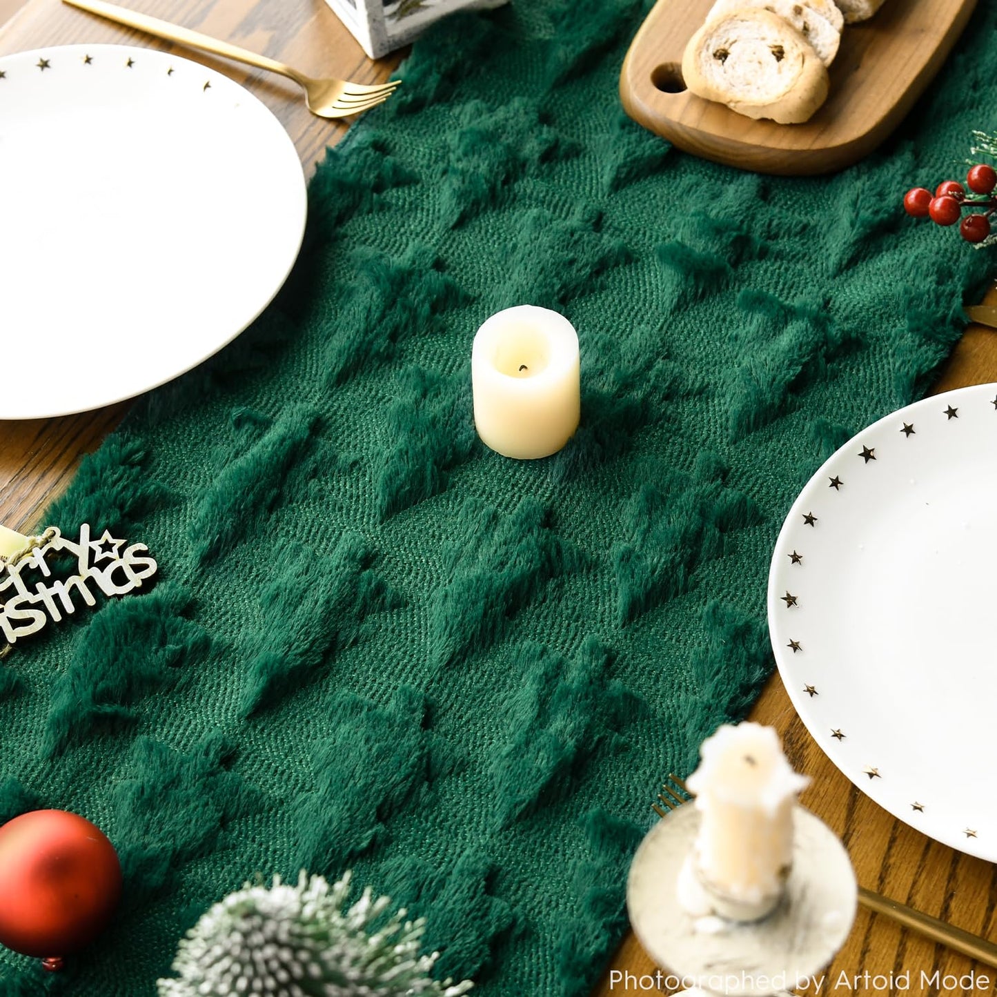 Artoid Mode Christmas Trees Green Soft Plush Faux Fur Jacquard Christmas Table Runner, Holiday Kitchen Dining Table Decoration for Home Party Decor 13x72 Inch