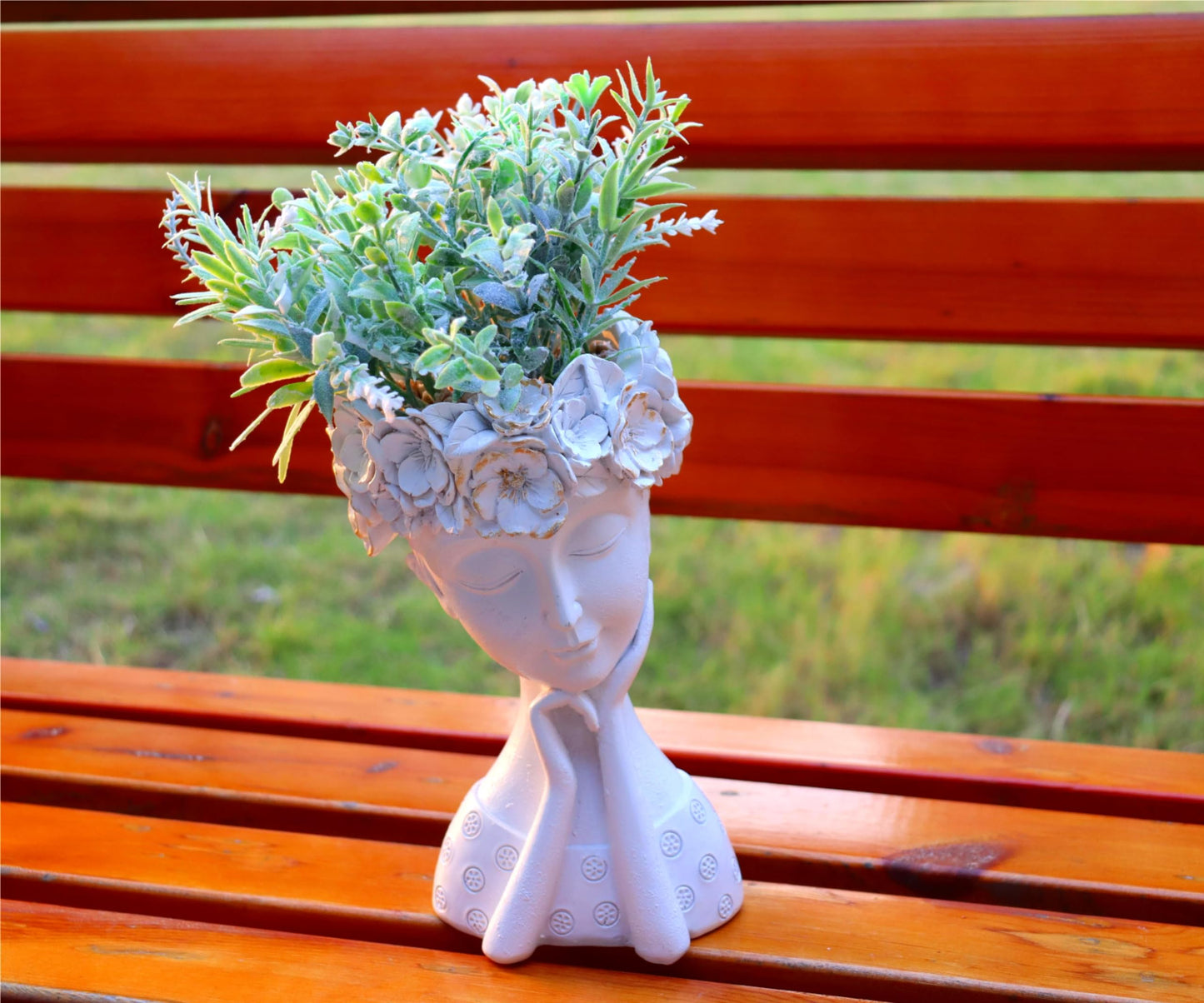 ARTRHYT Face Planter Pots Head Planter, Cute Resin Succulent Planters, Unique Face Flower Head Planter for Indoor Outdoor Plants with Drainage Hole Gift for Female Plants Lovers
