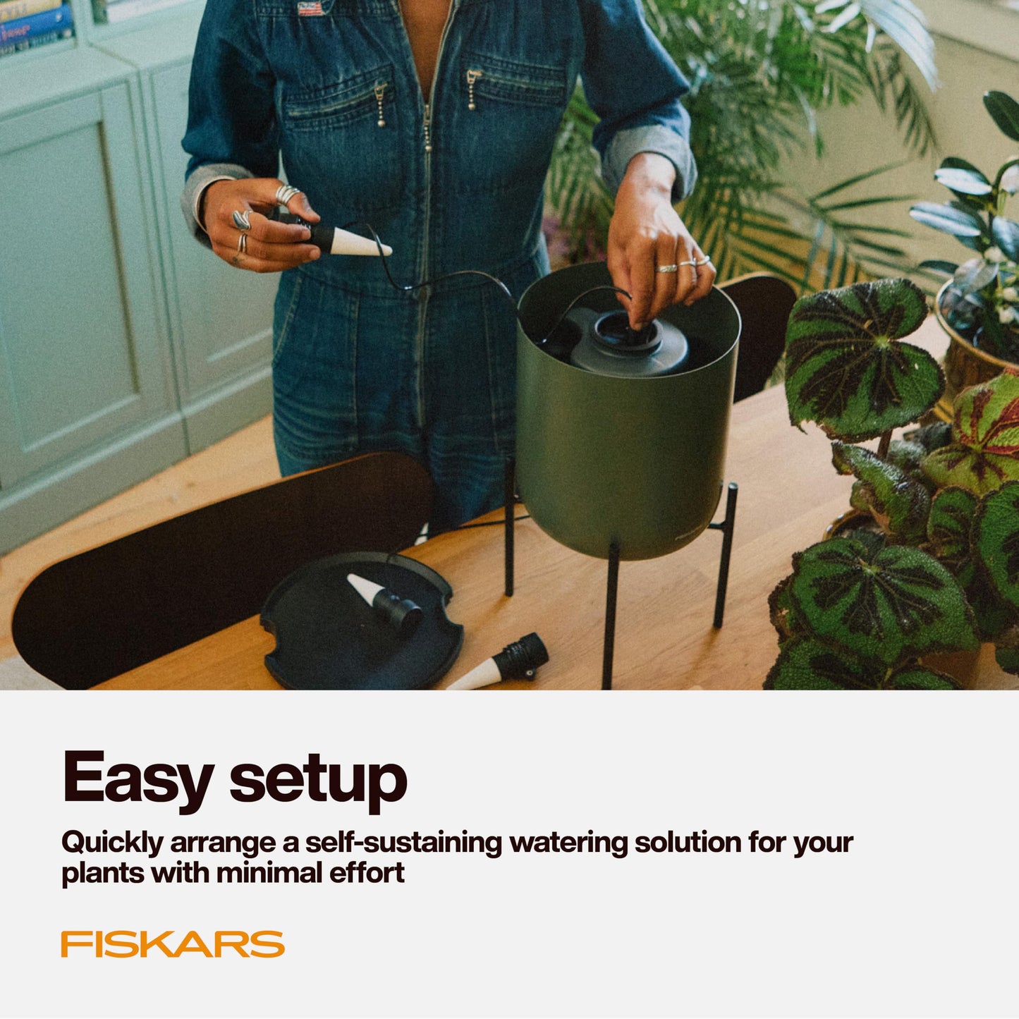 Fiskars LifeWell Watering System for Houseplants, Self-Watering Indoor Plant Stand with Siphon Action, Waters Up to 6 Plants, 33" Reach