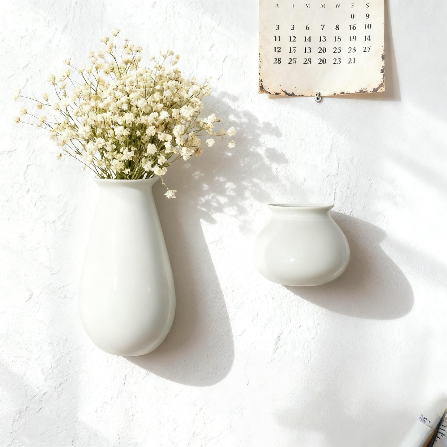 Set of 2 Hanging Ceramic Wall Planters, Wall Mounted Plant Holder, White Ceramic Planters for Indoor Plants, Home & Office Décor, Wall Hanging Flower Pots for Living Room, Bedroom, Balcony, Garden