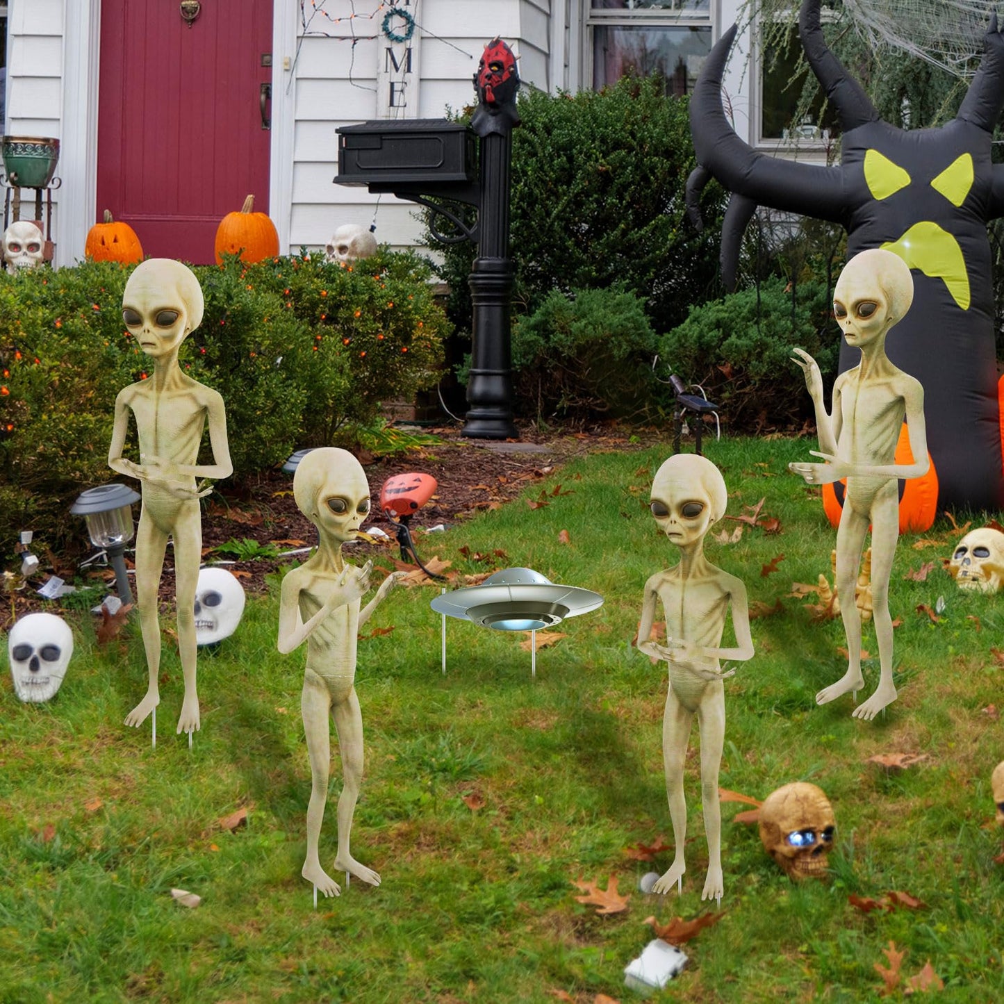 Gerrii 5 Pieces Halloween Yard Sign Full Body Large Alien Outdoor UFO Scary Decorations for Halloween Party