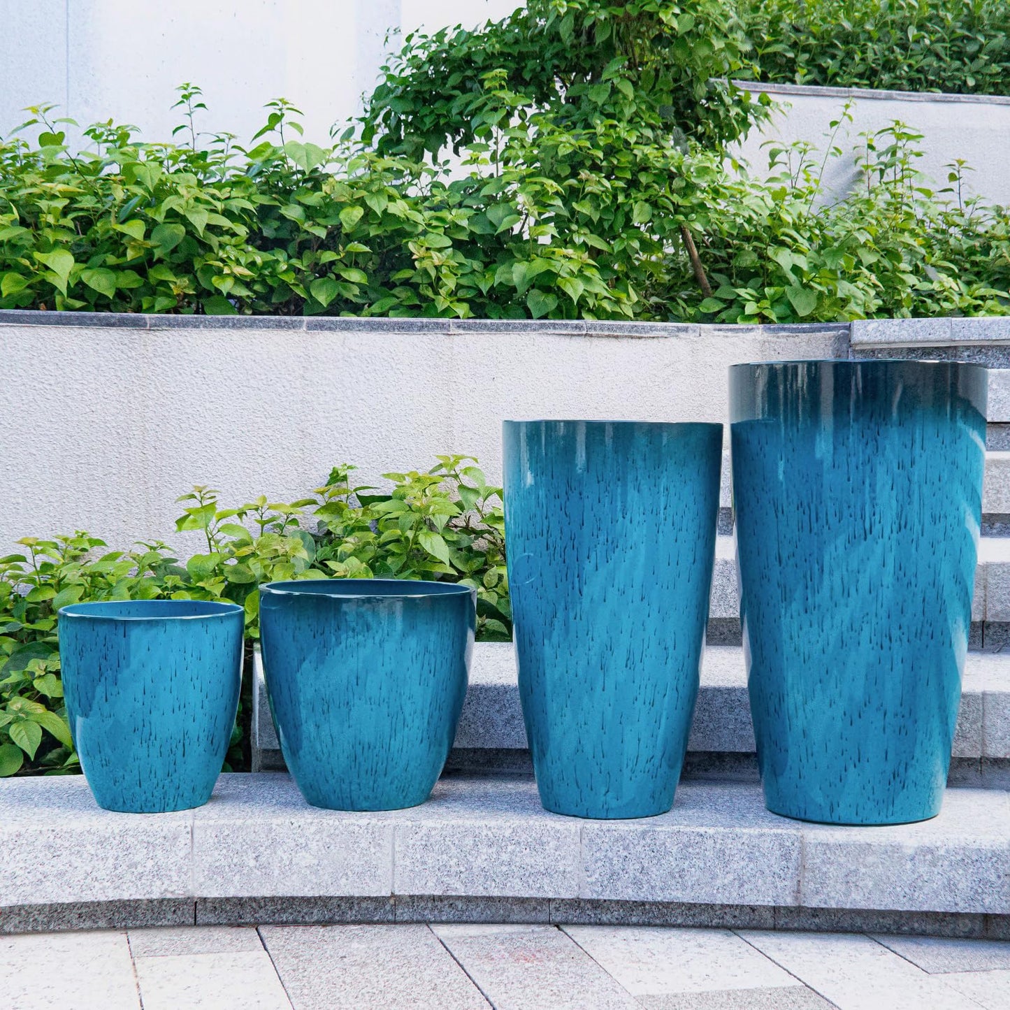 ZMTECH 24/21/12/10" H Large Plastic Planters with Drainage Hole & Saucer, Set of 4 Tall Plant Pots for Indoor/Outdoor Use, Gradient Blue Glossy Smooth Flower Pot for Front Porch Patio Garden