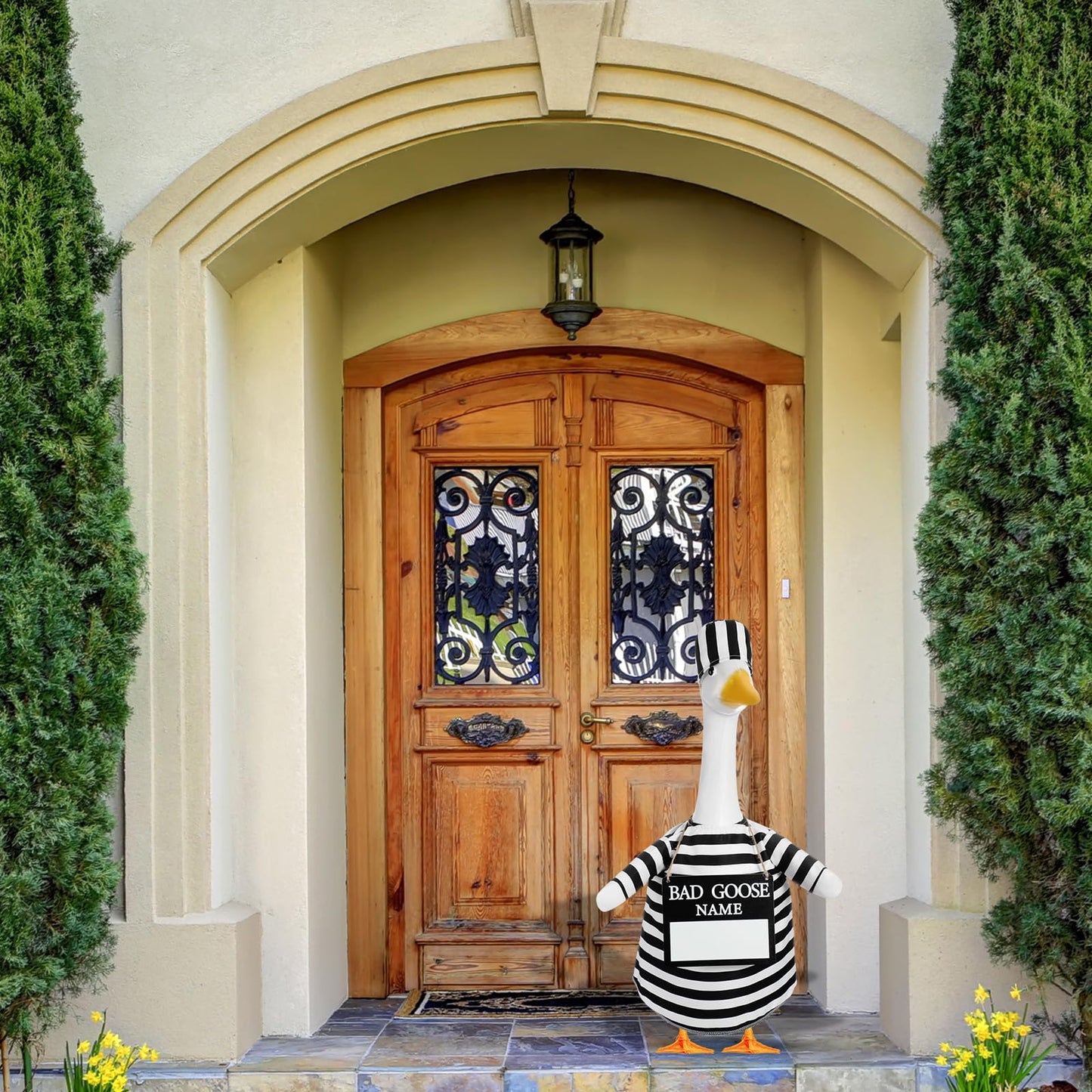 Shyyween Halloween Prisoner Porch Goose Outfit Plastic Lawn Porch Goose Statue Prisoner Clothes with Bad Name Wooden Sign for Outdoor Patio Yard Art Decoration Cosplay