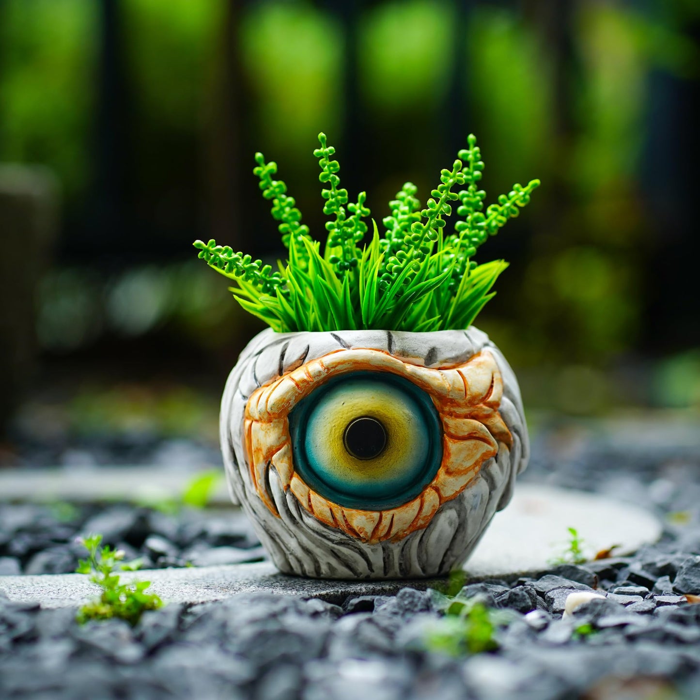 Lejoy Monster Eye Design Planter, Resin Succulent Plant Pot with Drainage, Decorative Garden Container (White)