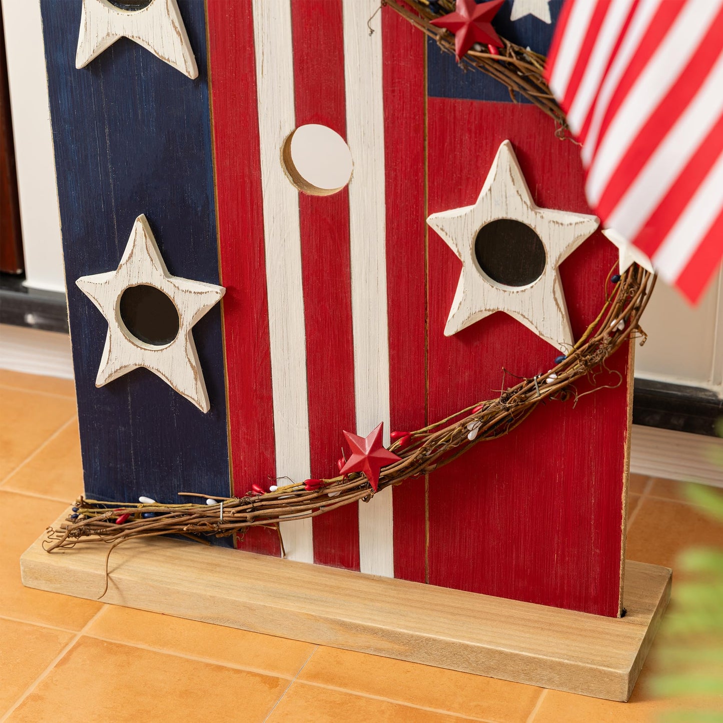 Glitzhome 30'' Patriotic Birdhouse Porch Decor, God Bless America Wooden Welcome Sign with Star, 4th of July & Independence Day Outdoor Indoor Decor