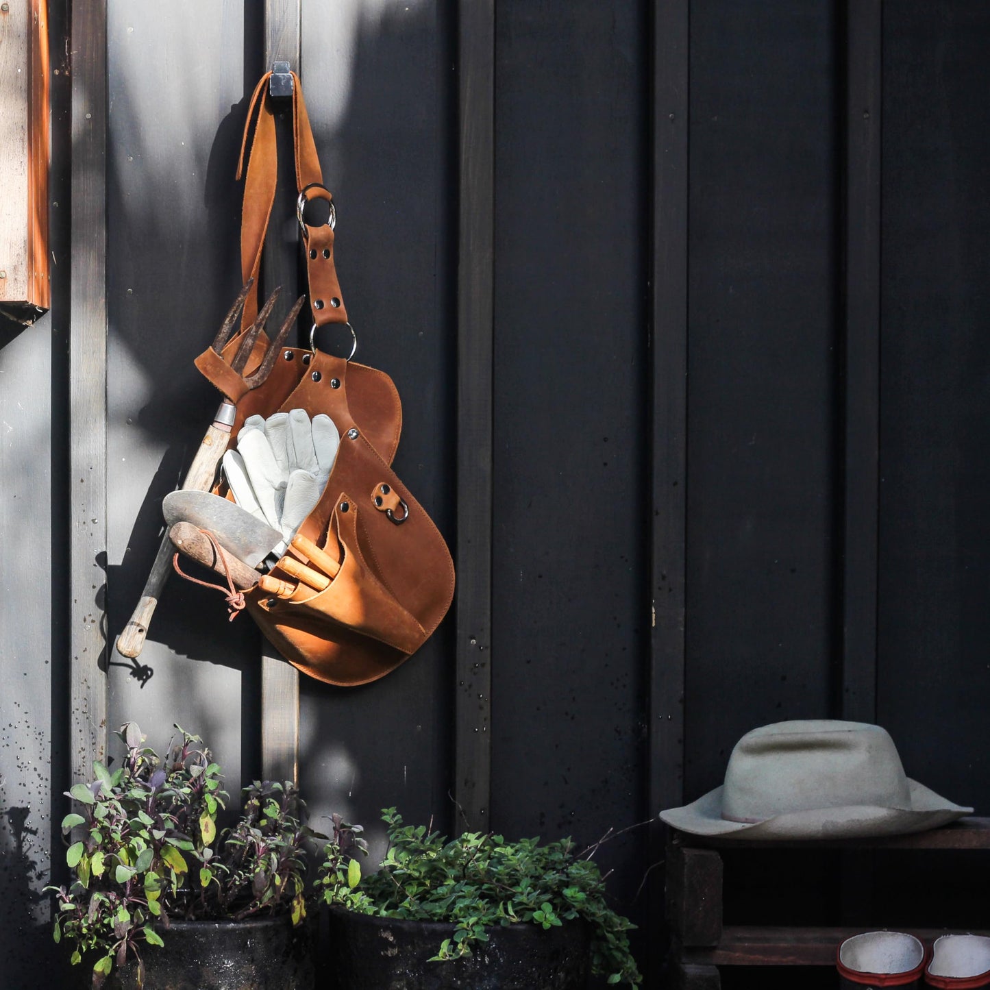 Leather Garden Tool Belt - Gardening gifts for women- Utility belt - Garden Tools Organizer Holster Pouch -Gift for Gardeners and Florists