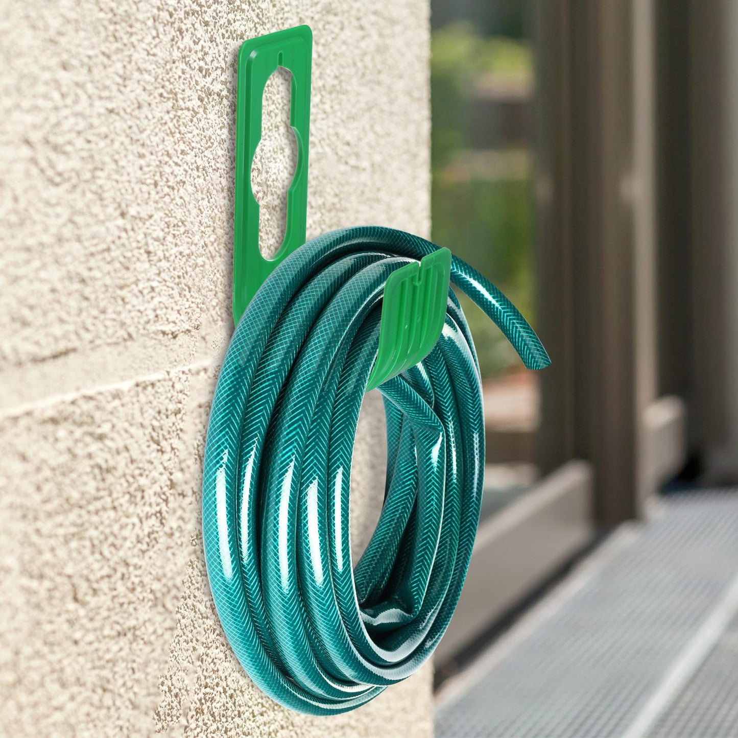 M METERXITY 3-Pack Garden Hose Hanger, ABS Plastic Water Hose Holder Wall Mount for 150 Feet Garden Watering Tube Hoses Storage, Expandable Outside Pipe Reel Hanging Hooks [3 Colors In]